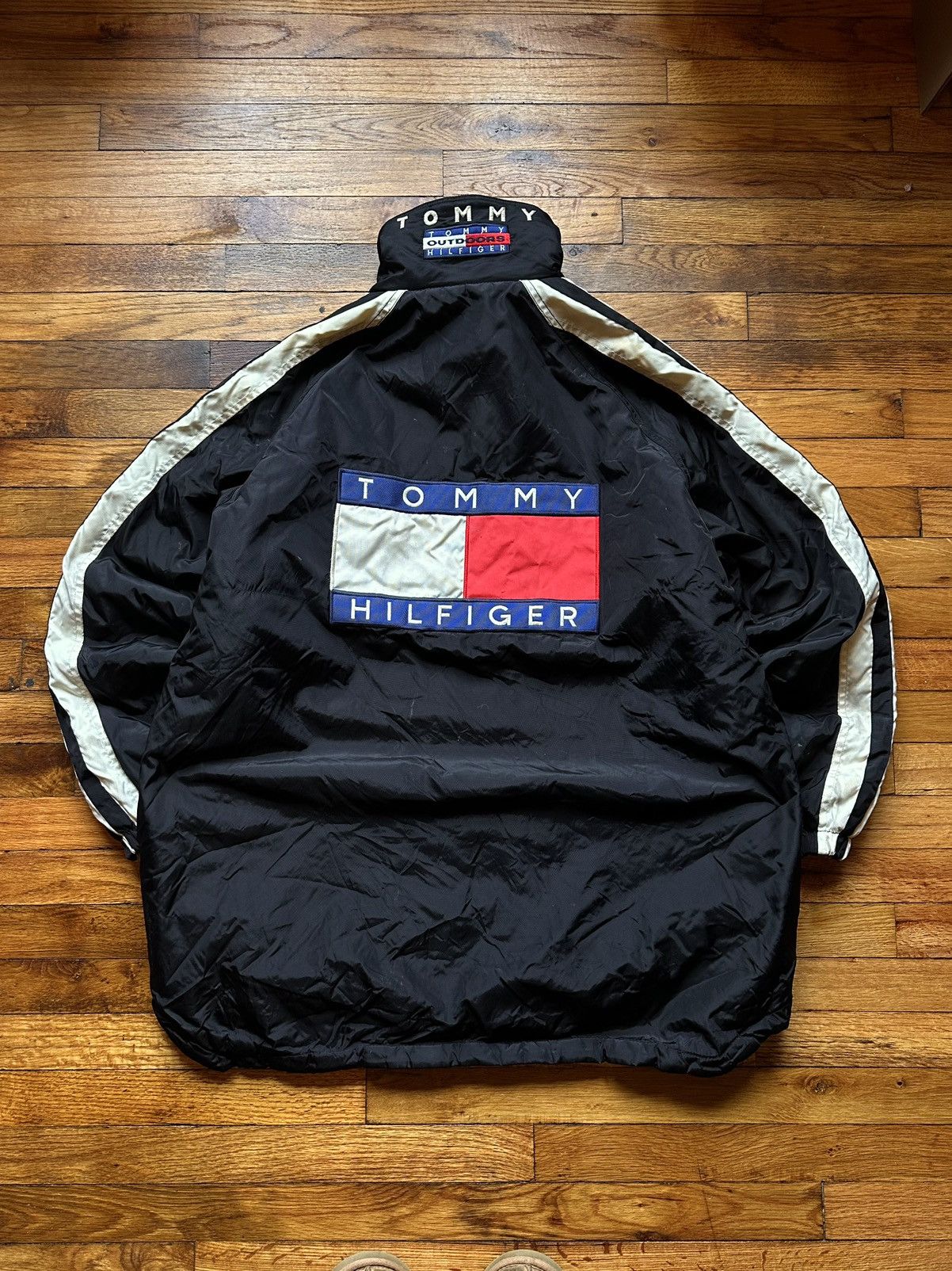 Tommy Hilfiger × Vintage Vintage Tommy Hilfiger Outdoor Jacket Coat 90s Parka Size US XL / EU 56 / 4 - 1 Thumbnail