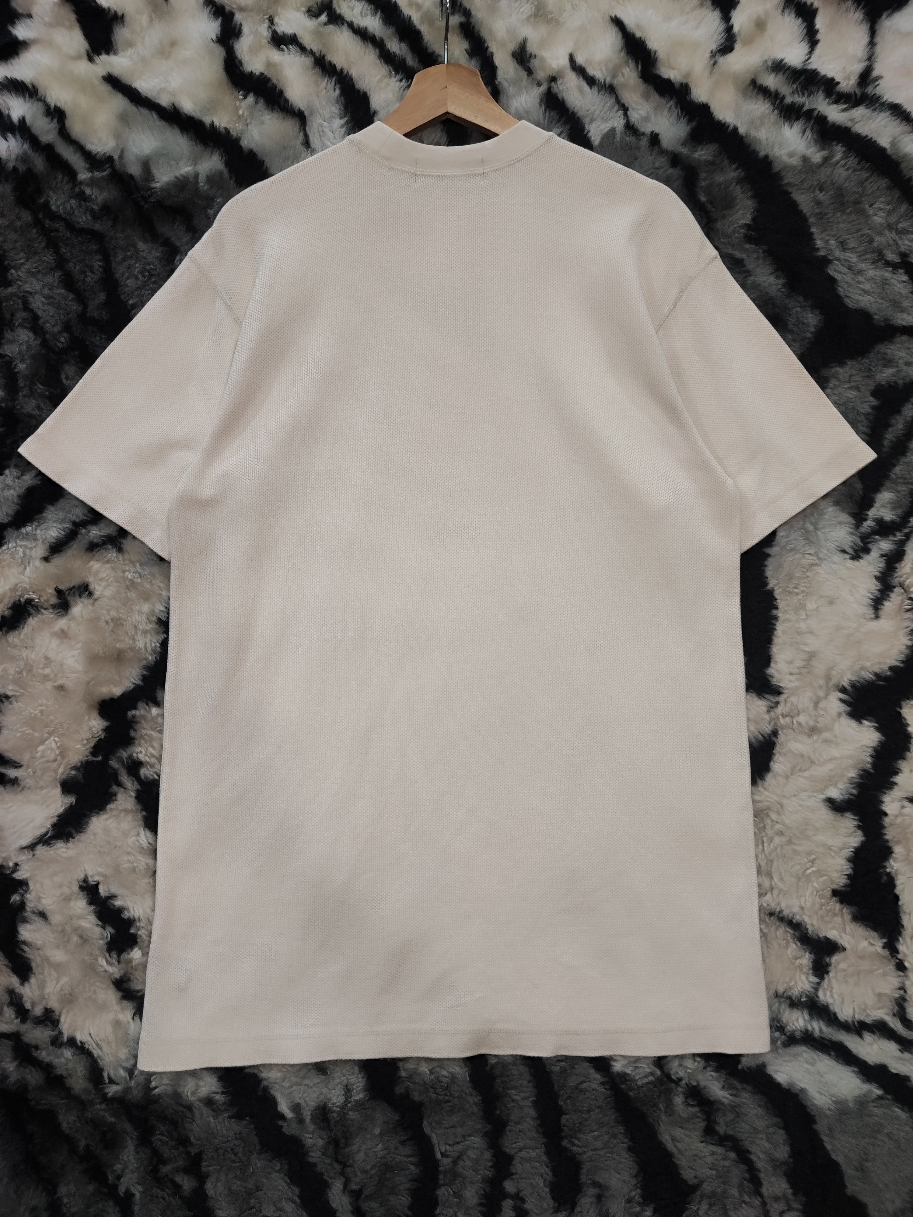 Yves Saint Laurent VINTAGE Yves Saint Laurent Big Logo T-Shirt Cream Archive Size US M / EU 48-50 / 2 - 14 Thumbnail