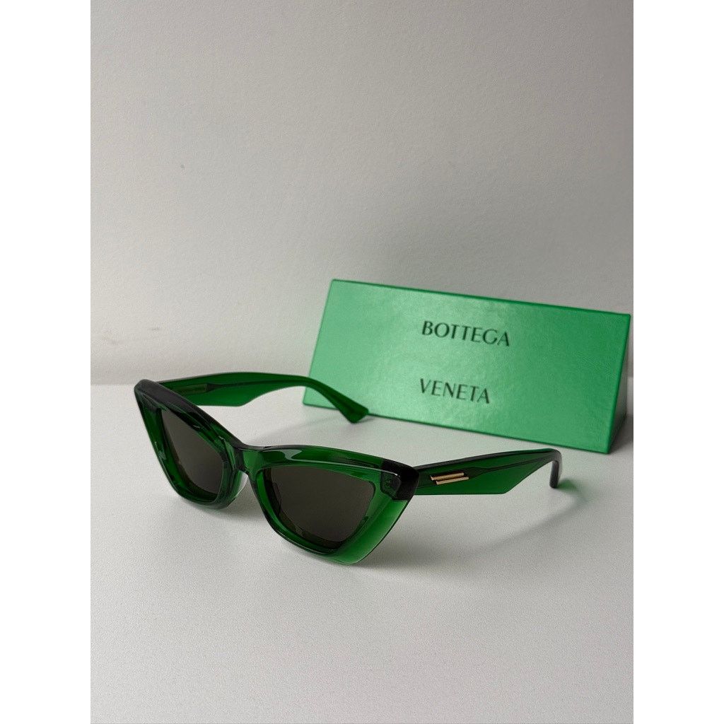 Bottega Veneta NEW Bottega Veneta BV1101S Cat Eye Sunglasses in Green Size ONE SIZE - 3 Thumbnail