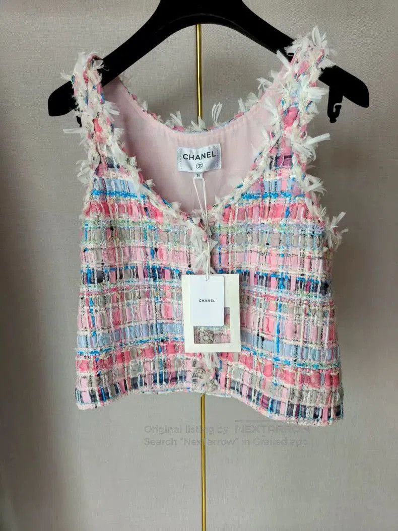 Chanel Chanel Tweed Sleeveless Vest. Size US XS / EU 42 / 0 - 4 Thumbnail