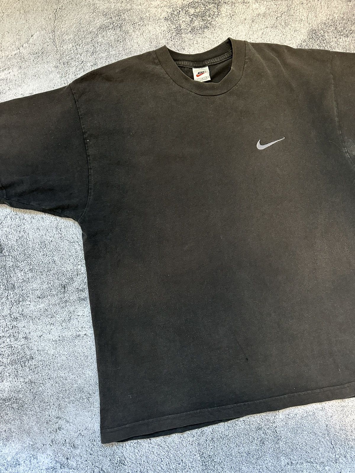 Nike Vintage Nike T-shirt Gray Swoosh Logo Size US L / EU 52-54 / 3 - 4 Thumbnail