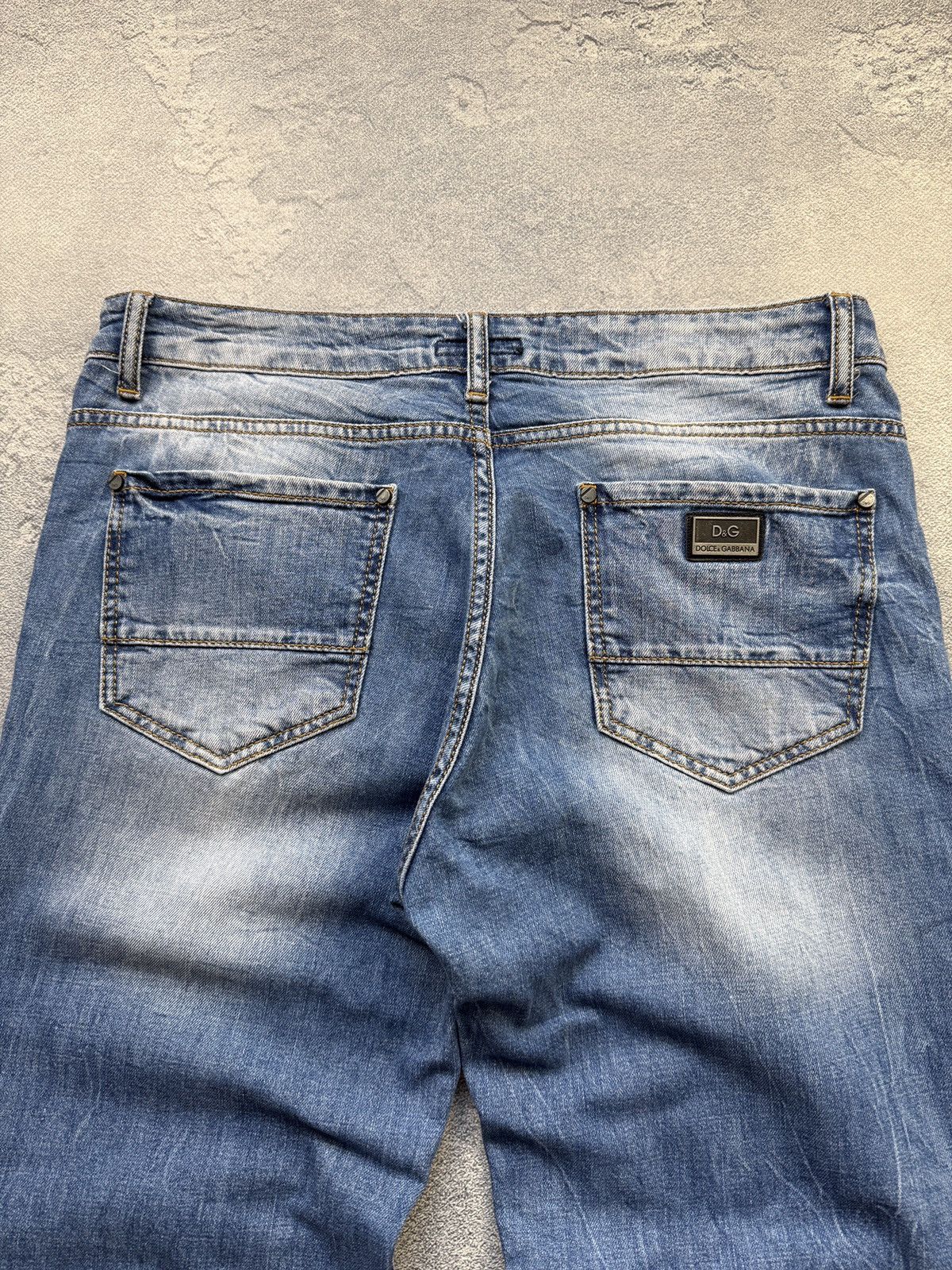 Dolce & Gabbana Vintage Dolce & Gabbana Metal Logo Jeans Size US 34 / EU 50 - 13 Thumbnail