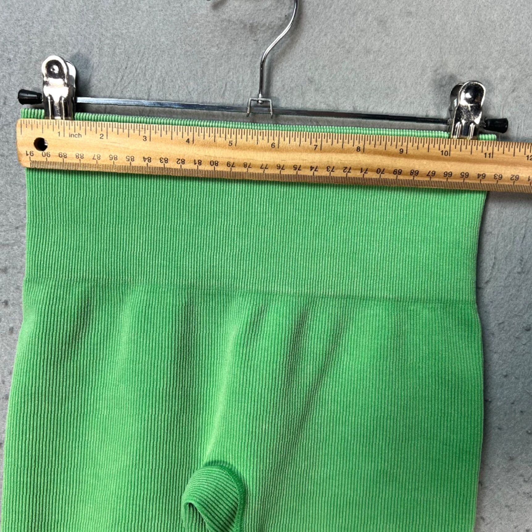 Vintage Joylab Green Ribbed High-Waisted Biker Shorts Womens XS Athletic Gym Shirt? Size 26" / US 2 / IT 38 - 4 Thumbnail