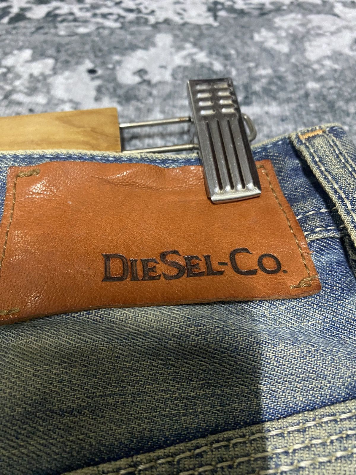 Diesel Vintage Diesel Industry Distressed Denim Jeans Made in Italy Size US 32 / EU 48 - 18 Thumbnail