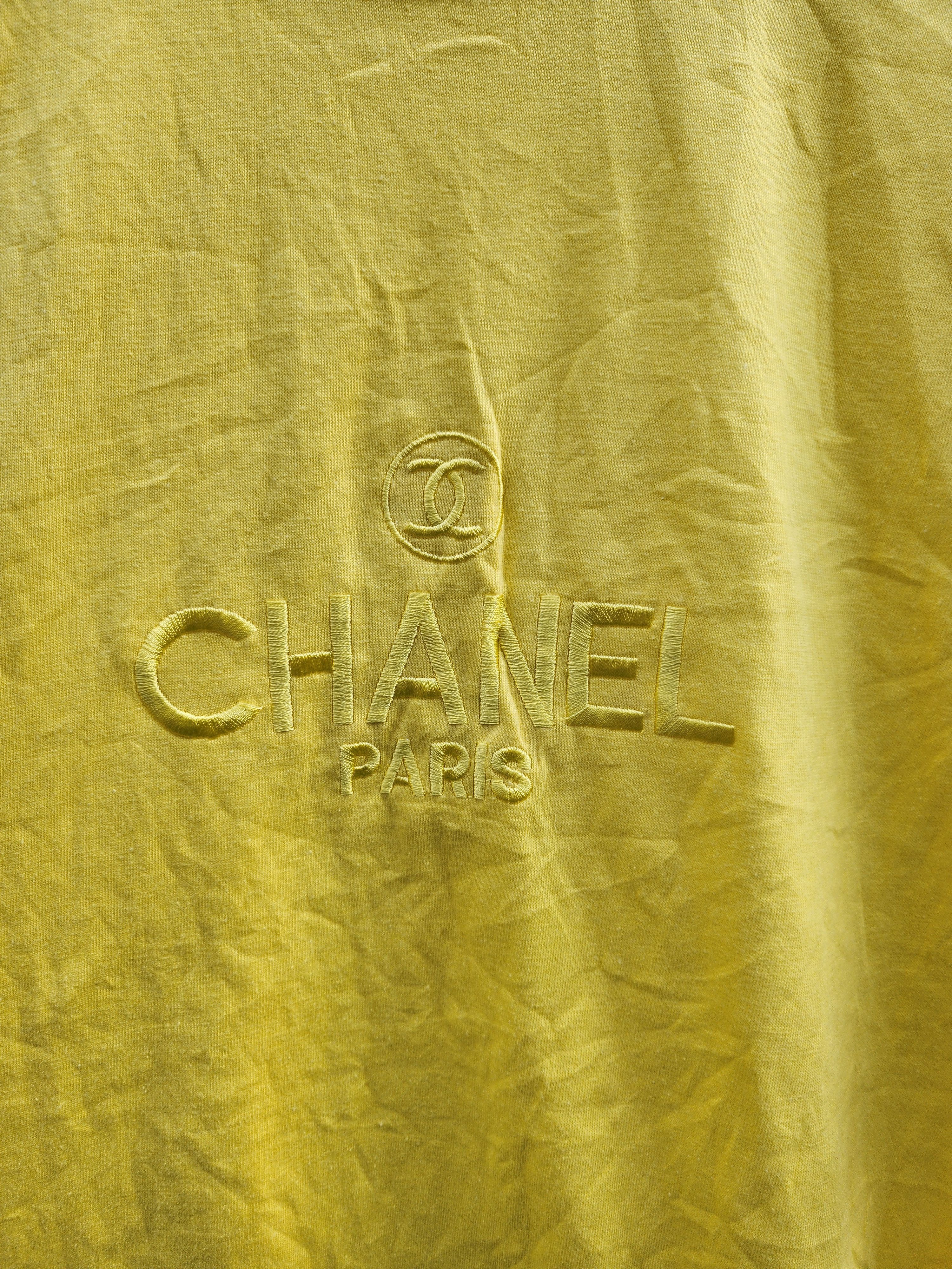 Vintage 💥CHANEL BOUTIQUE Souvenir T-Shirts Size US L / EU 52-54 / 3 - 3 Thumbnail