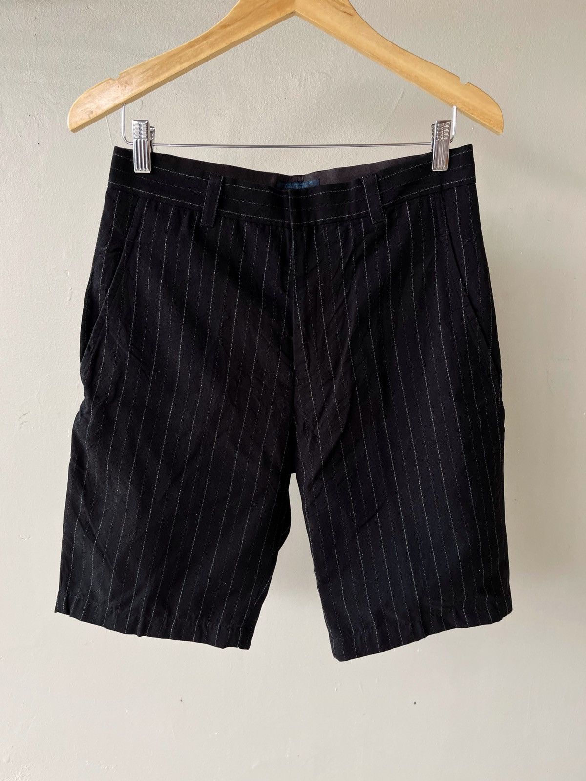 Yohji Yamamoto Yohji Yamamoto Pour Homme Shorts Size US 30 / EU 46 - 1 Thumbnail