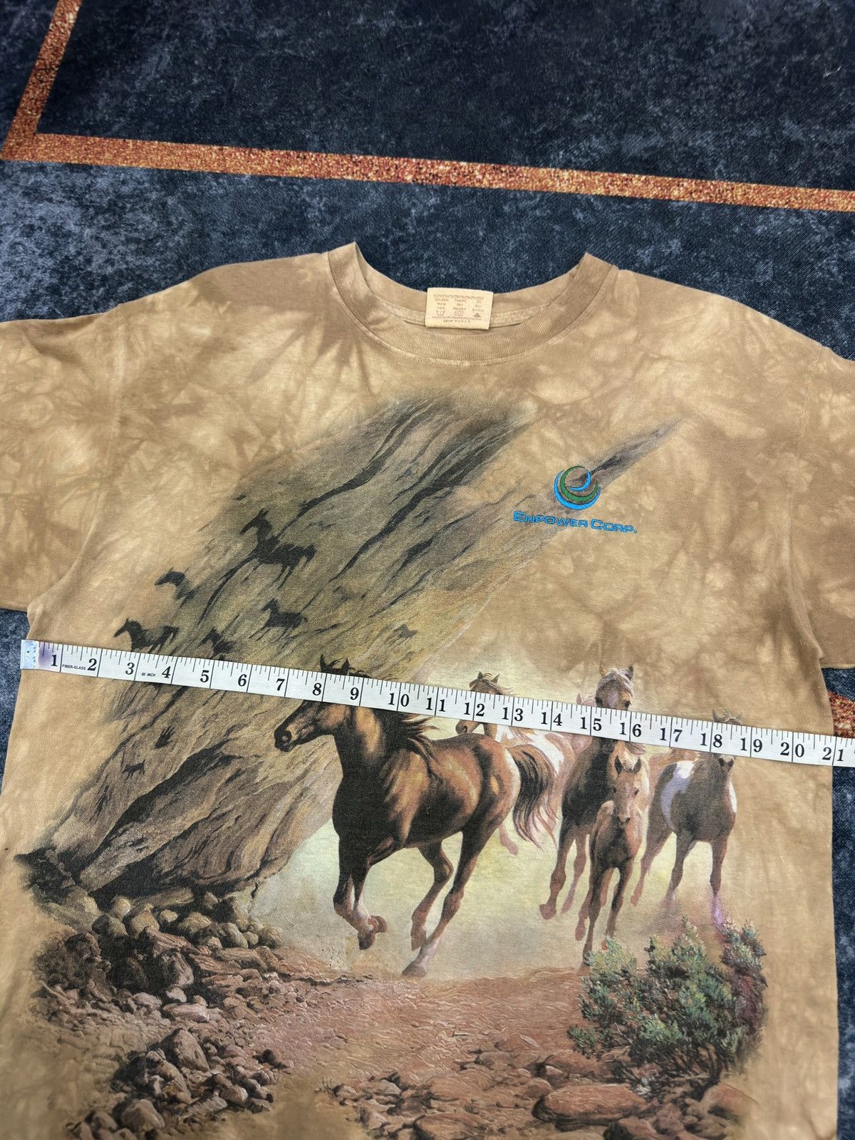 The Mountain Vintage ©️ 2000 The Mountain Wild Horse A49 Size US M / EU 48-50 / 2 - 7 Thumbnail