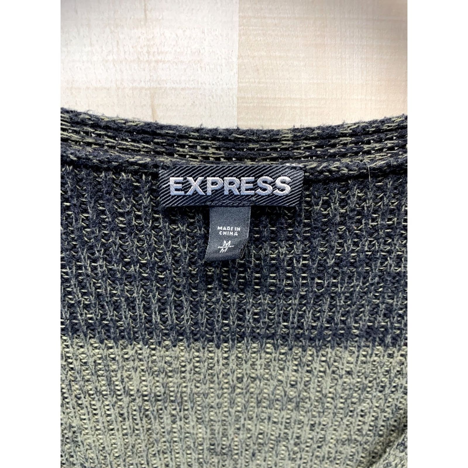 Express Express Women’s M Black/Green Striped Deep V Neck Short Sleeve Sweater Size M / US 6-8 / IT 42-44 - 3 Thumbnail
