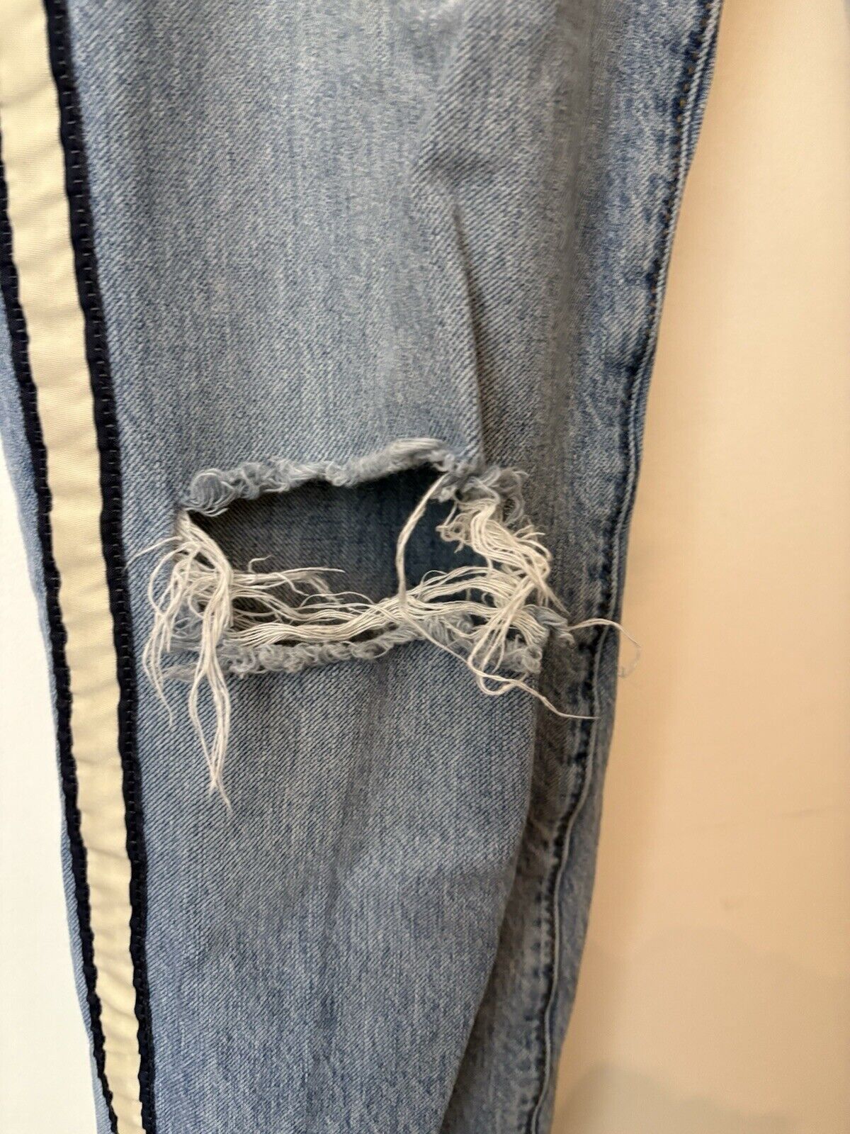 Abercrombie & Fitch Abercrombie & Fitch Distressed Slim 32x34 Jeans Size US 32 / EU 48 - 2 Thumbnail