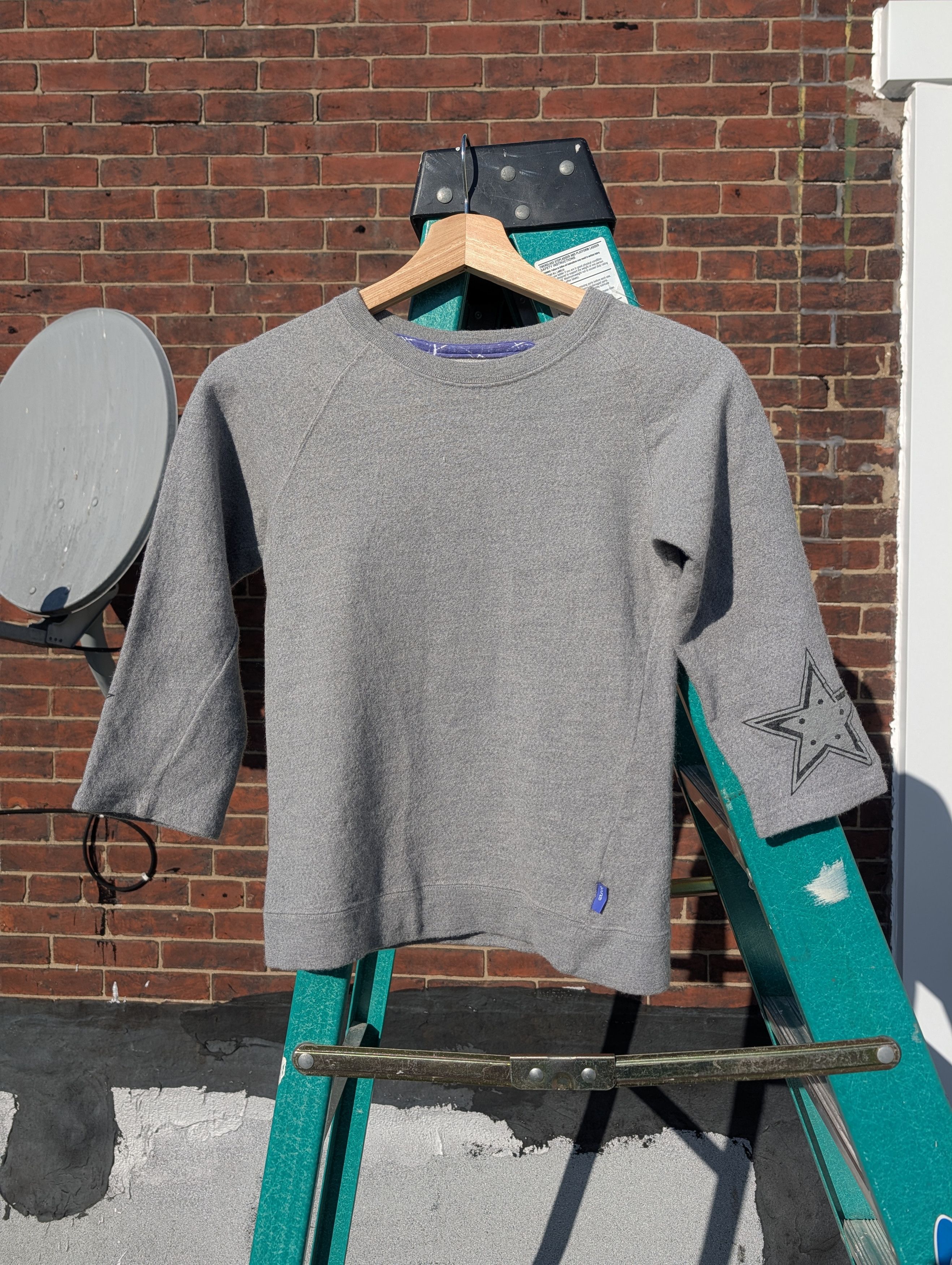 Japanese Brand Revolver S/S 02 Star Sleeve Sweater Size S / US 4 / IT 40 - 1 Thumbnail