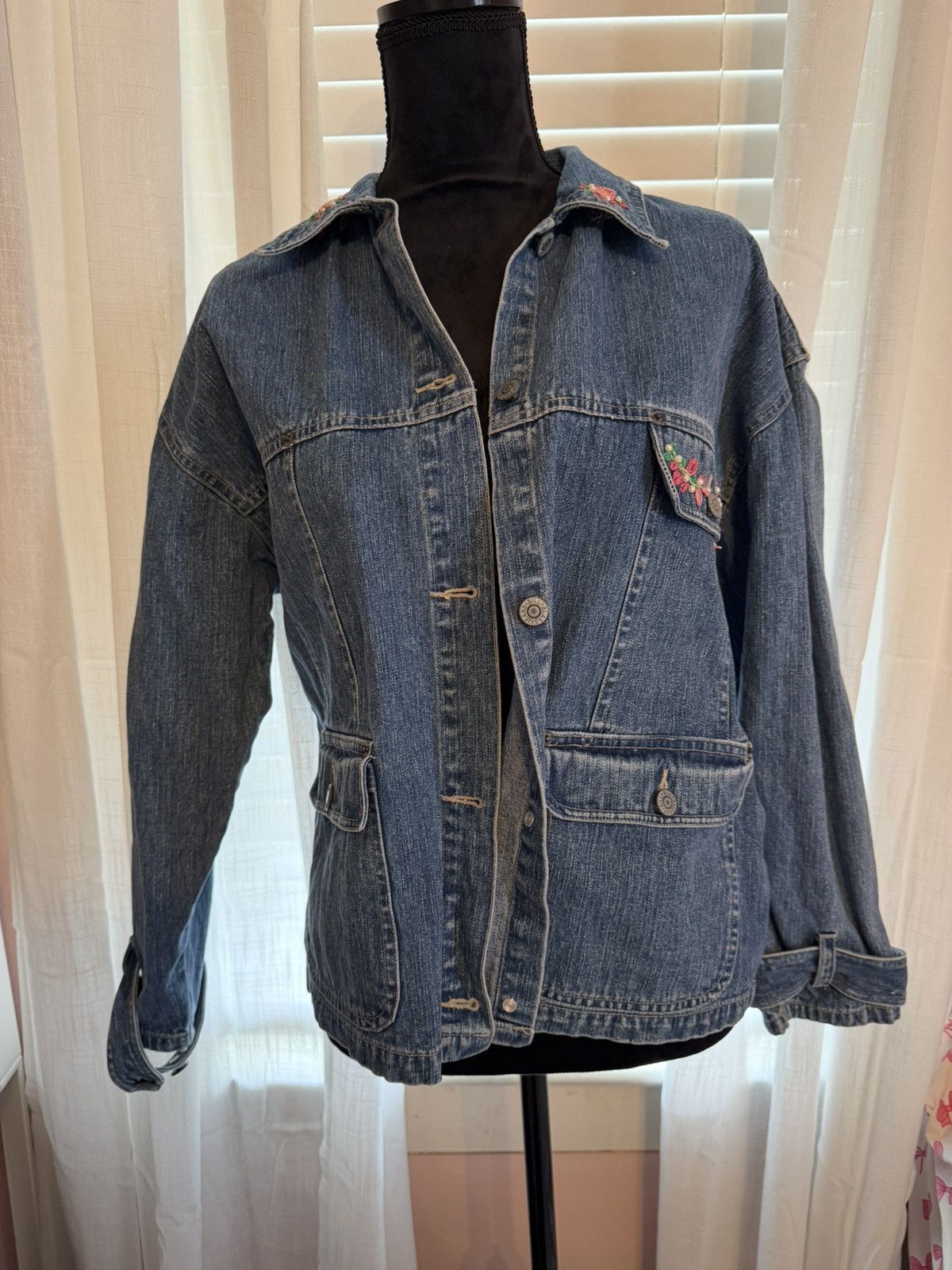 Bill Blass Vintage 80s Bill Blass Denim Jacket Floral Detail Medium Size M / US 6-8 / IT 42-44 - 1 Thumbnail