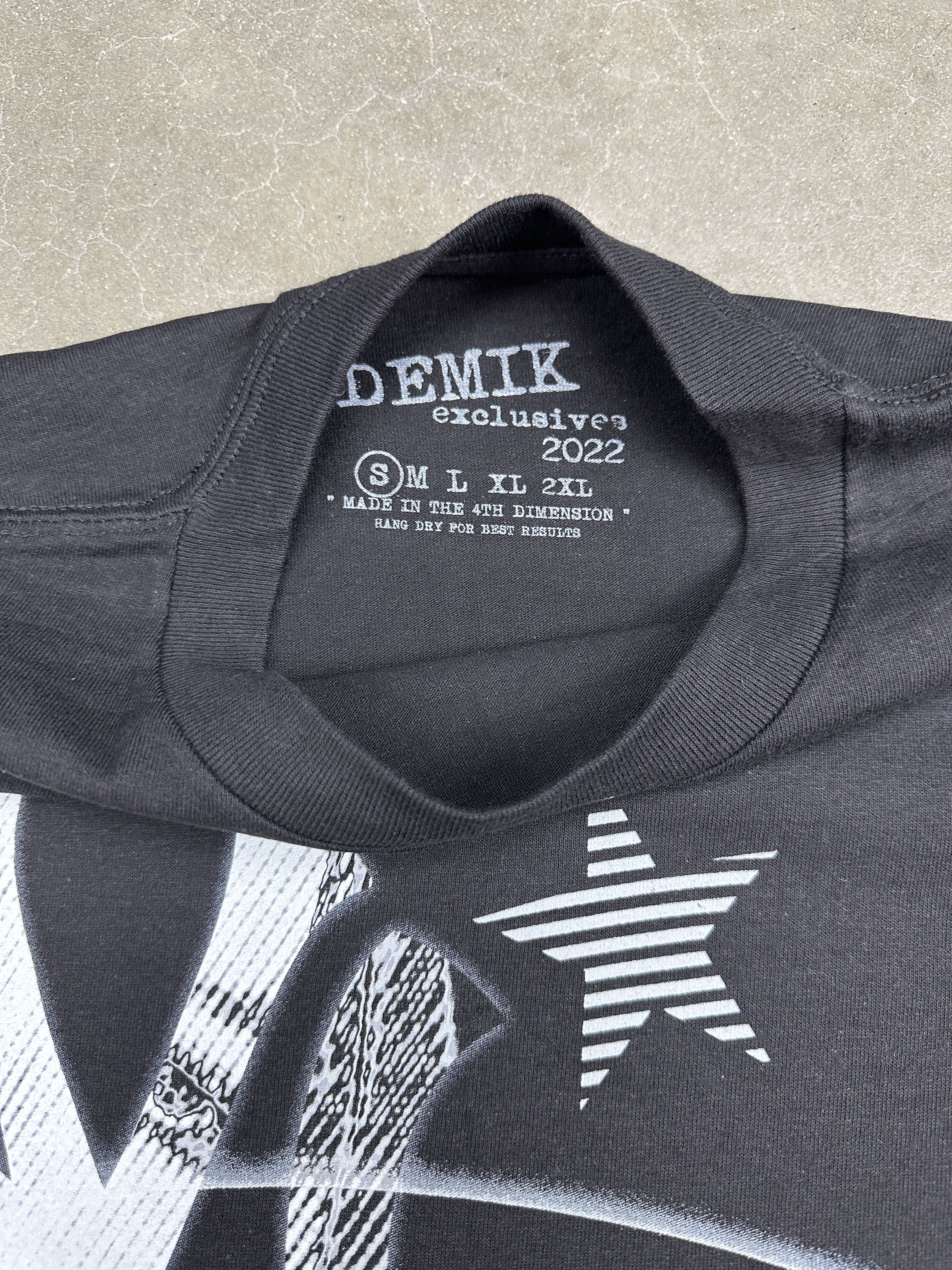 Other DEMIK BLACK INCOMPARABLE RARE TEE - S Size US S / EU 44-46 / 1 - 3 Thumbnail