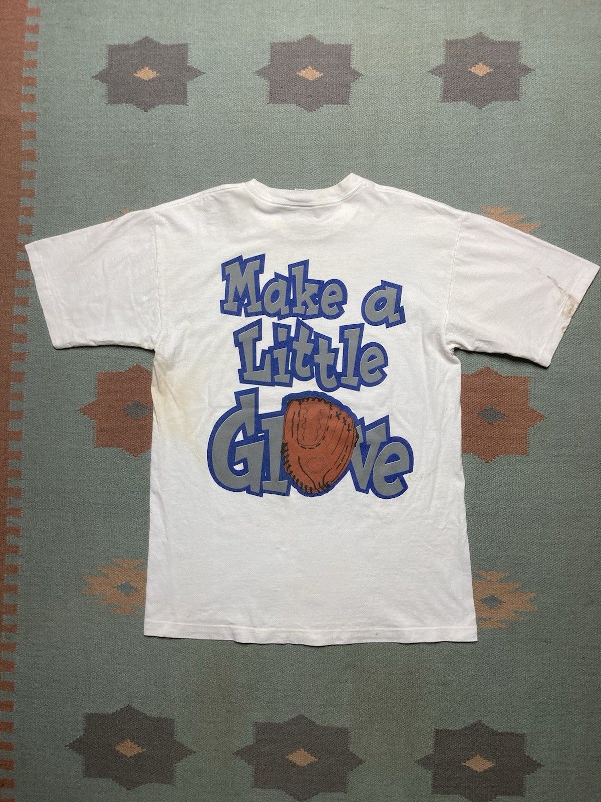 Vintage 90s t shirt Eastbay make a little glove baseball distresse L Size US L / EU 52-54 / 3 - 2 Thumbnail