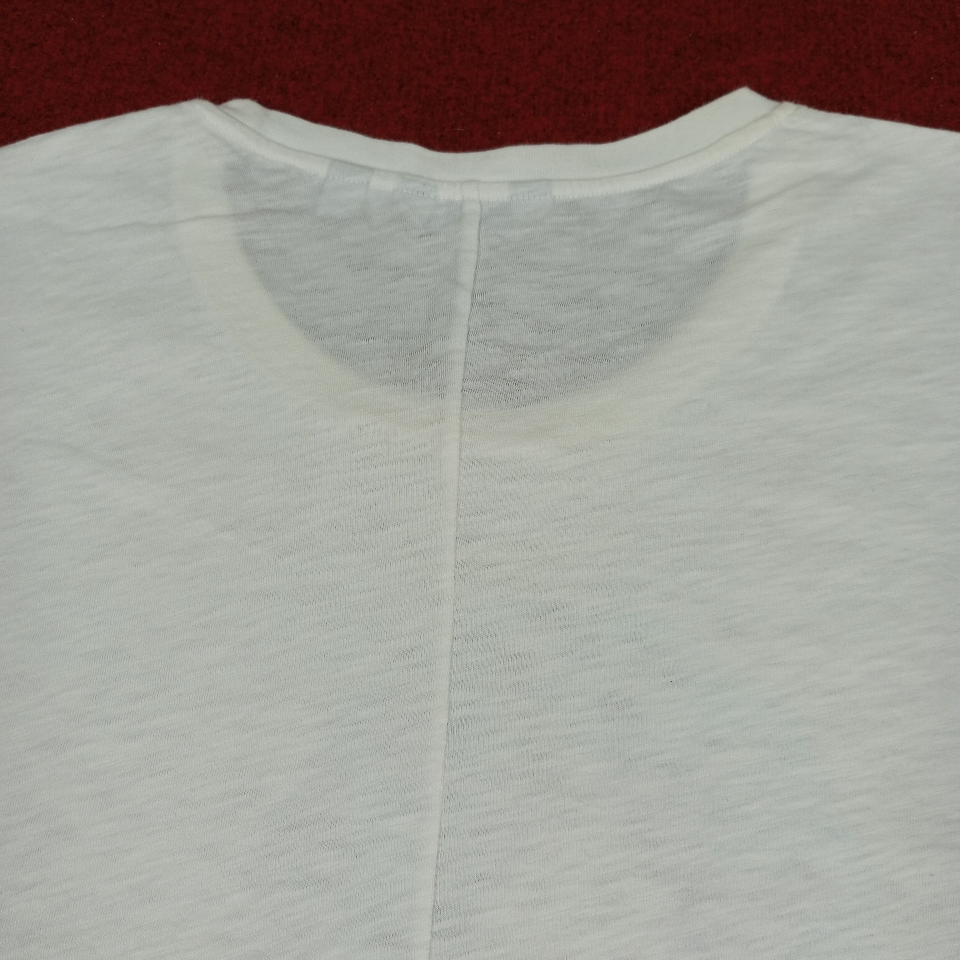Undercover × Uniqlo UNIQLO UNDERCOVER Jun Takahashi Japanese Brand Tshirt Size US M / EU 48-50 / 2 - 4 Thumbnail