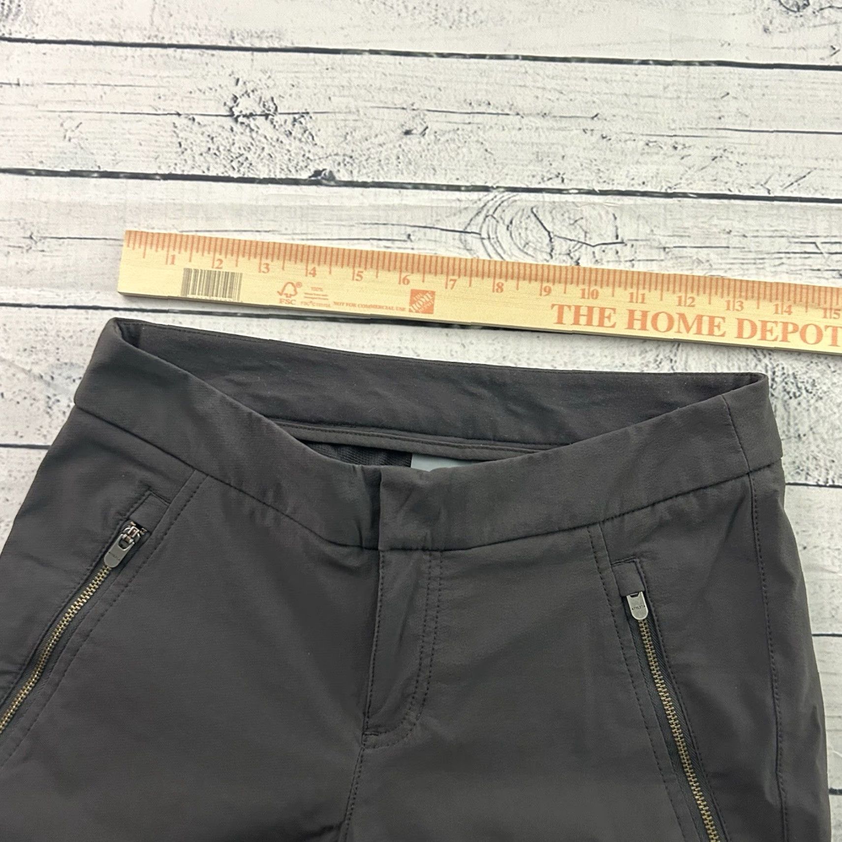 Athleta Athleta Trekkie Jogger Pants Zip Ankle Pockets Women's 4 Gray Jogger Pants Adult Women Sized 4 Gray Pockets Zip Ankle Trekkie Size 27" / US 4 / IT 40 - 3 Thumbnail
