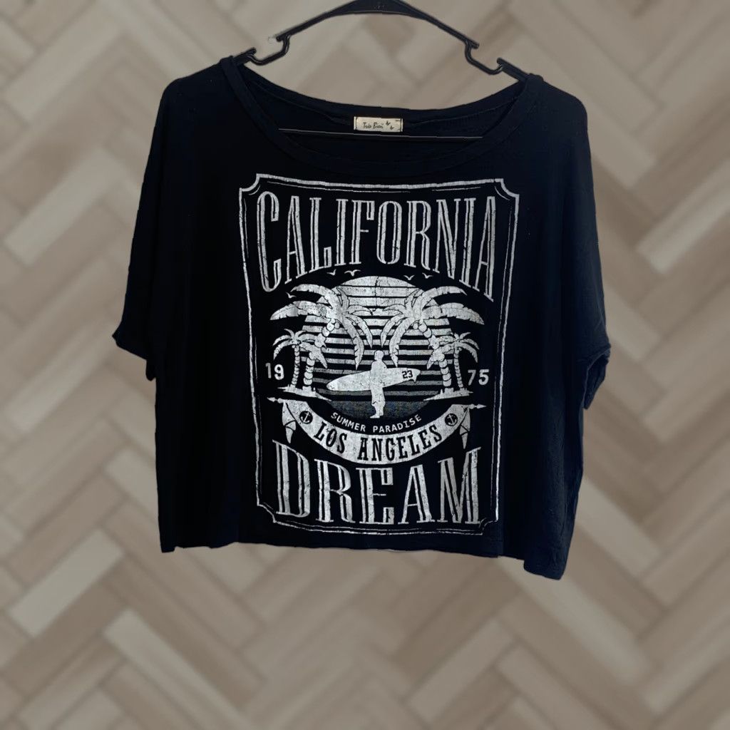 Tres Bien Tres Bien California Dream T-Shirt Short Sleeve Women Small Black Blue Cotton Spandex Rayon blend Logo Graphic Tee 90s Womens Size L / US 10 / IT 46 - 1 Thumbnail