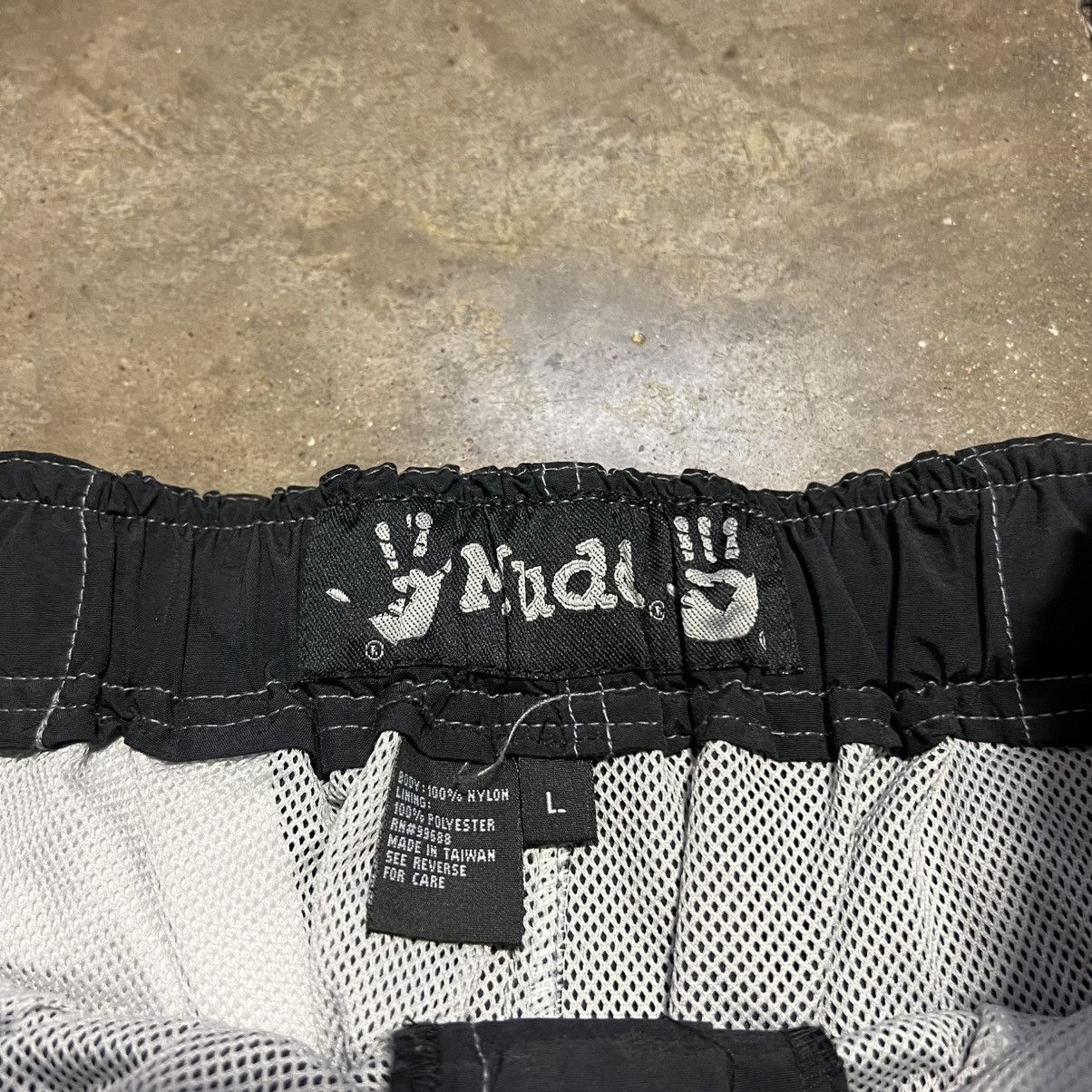 Vintage Vintage Y2K Mudd Nylon Cargo Pants Flare Cyber Grunge Tripp Size 30" / US 8 / IT 44 - 10 Thumbnail