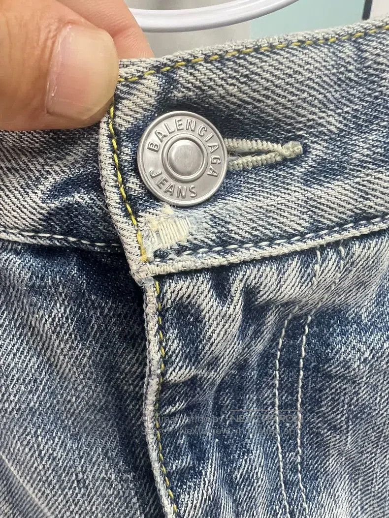 Balenciaga Balenciaga Denim shorts, size 28, blue Size 28" / US 6 / IT 42 - 2 Thumbnail