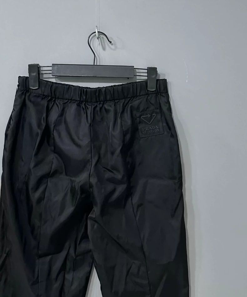 Prada Prada Triangle label nylon trousers 2501-Nextarrow Size 38" / US 16 / IT 52 - 2 Thumbnail