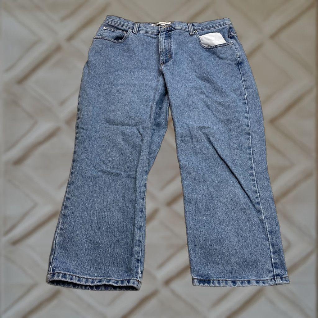 Faded Glory Faded Glory Jeans Womens 16 Blue Denim Medium Wash Straight High Rise Crop 35x22 Jeans Womens Size 16 Blue Denim Crop High Rise Straight 5-Pocket Size 38" / US 16 / IT 52 - 1 Thumbnail