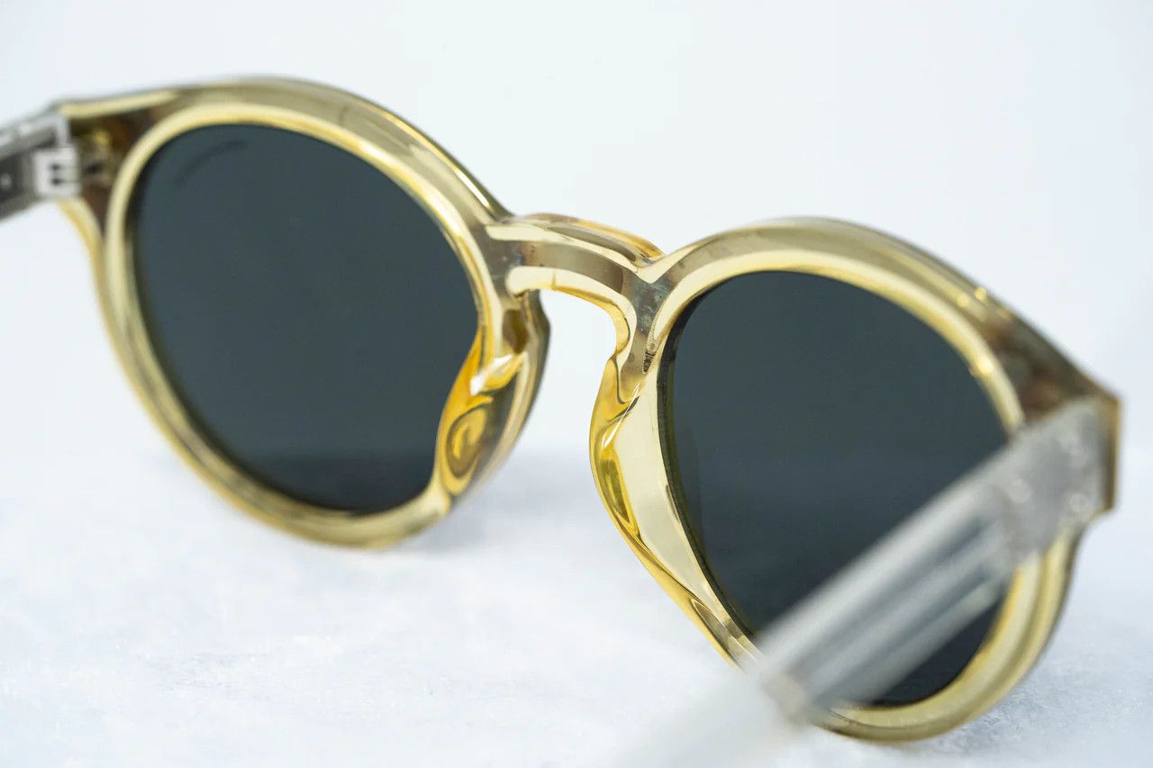 Dior × Kris Van Assche Kris Van Assche Sunglasses Round Yellow Clear and Grey Size ONE SIZE - 6 Thumbnail