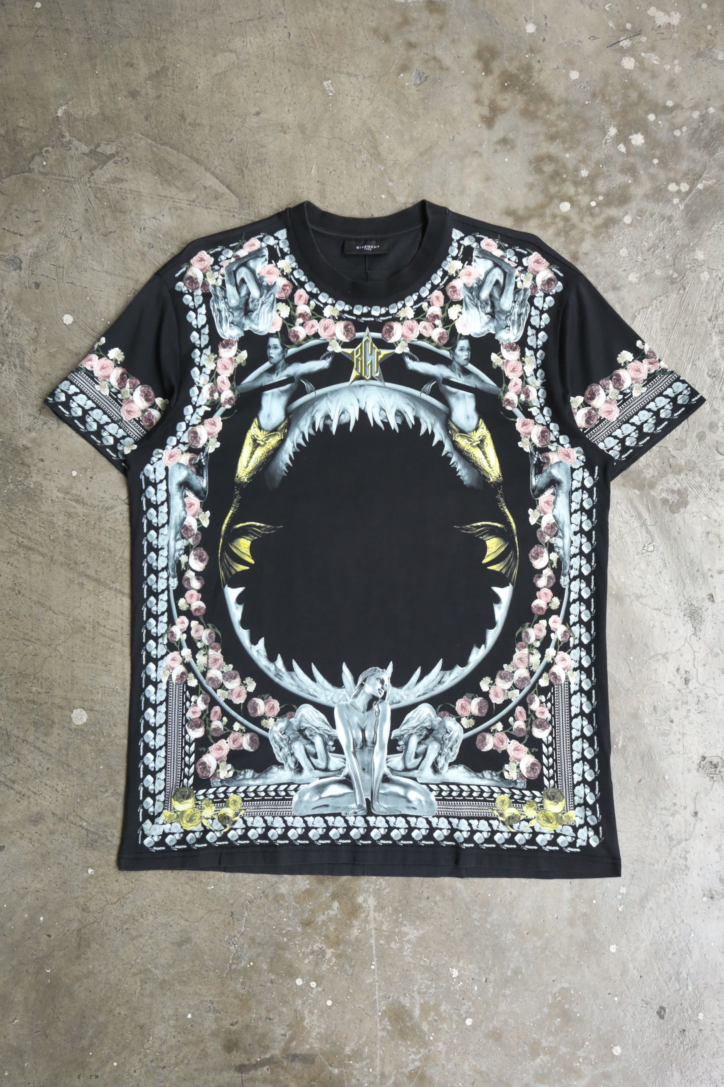 Givenchy Givenchy - Riccardo Tisci - S/S 14 - Shark & Mermaid Tee Size US XXS / EU 40 - 1 Thumbnail