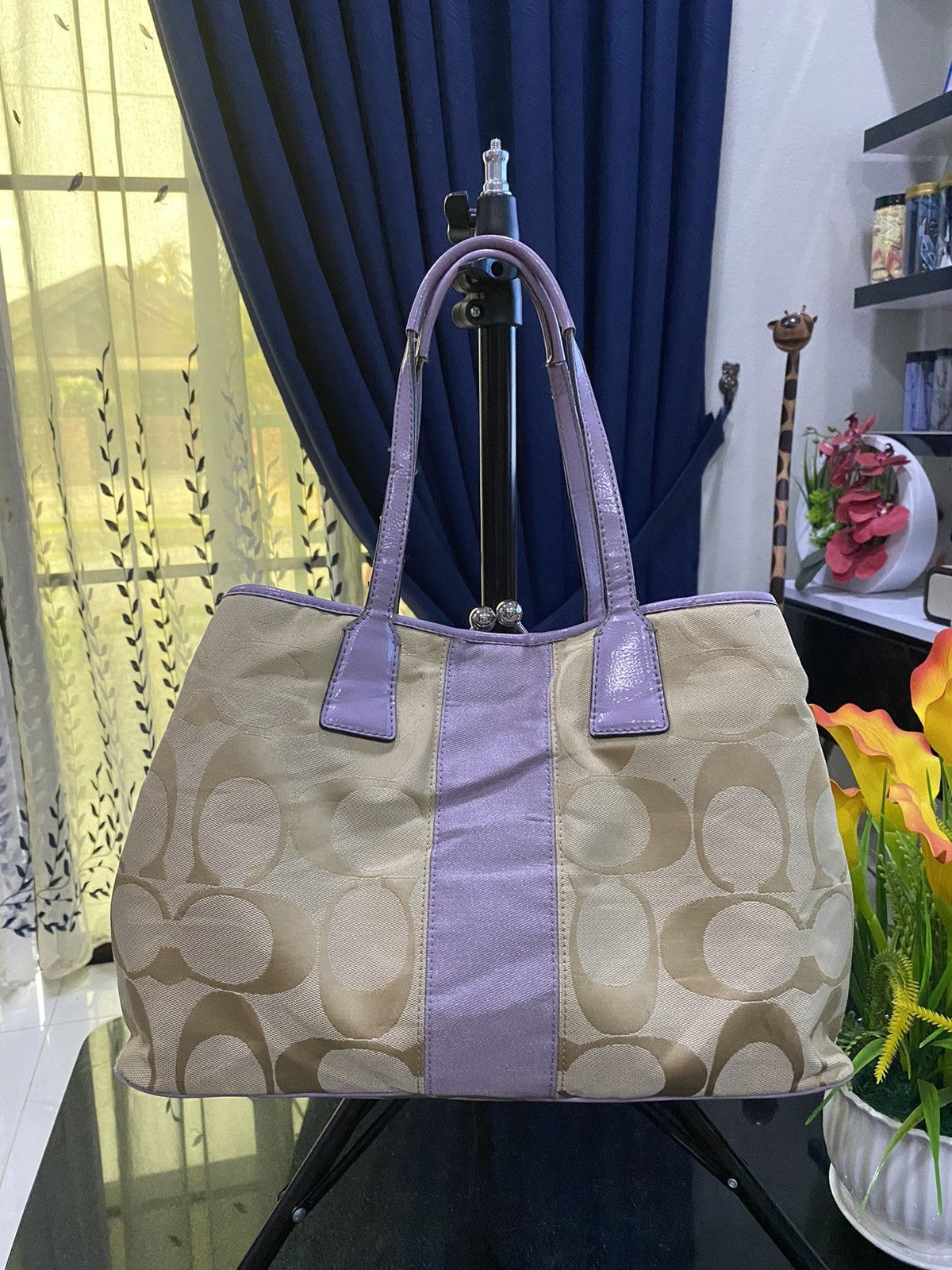 Coach Lavendar & Tan Coach Kiss Lock Purse Size ONE SIZE - 3 Thumbnail