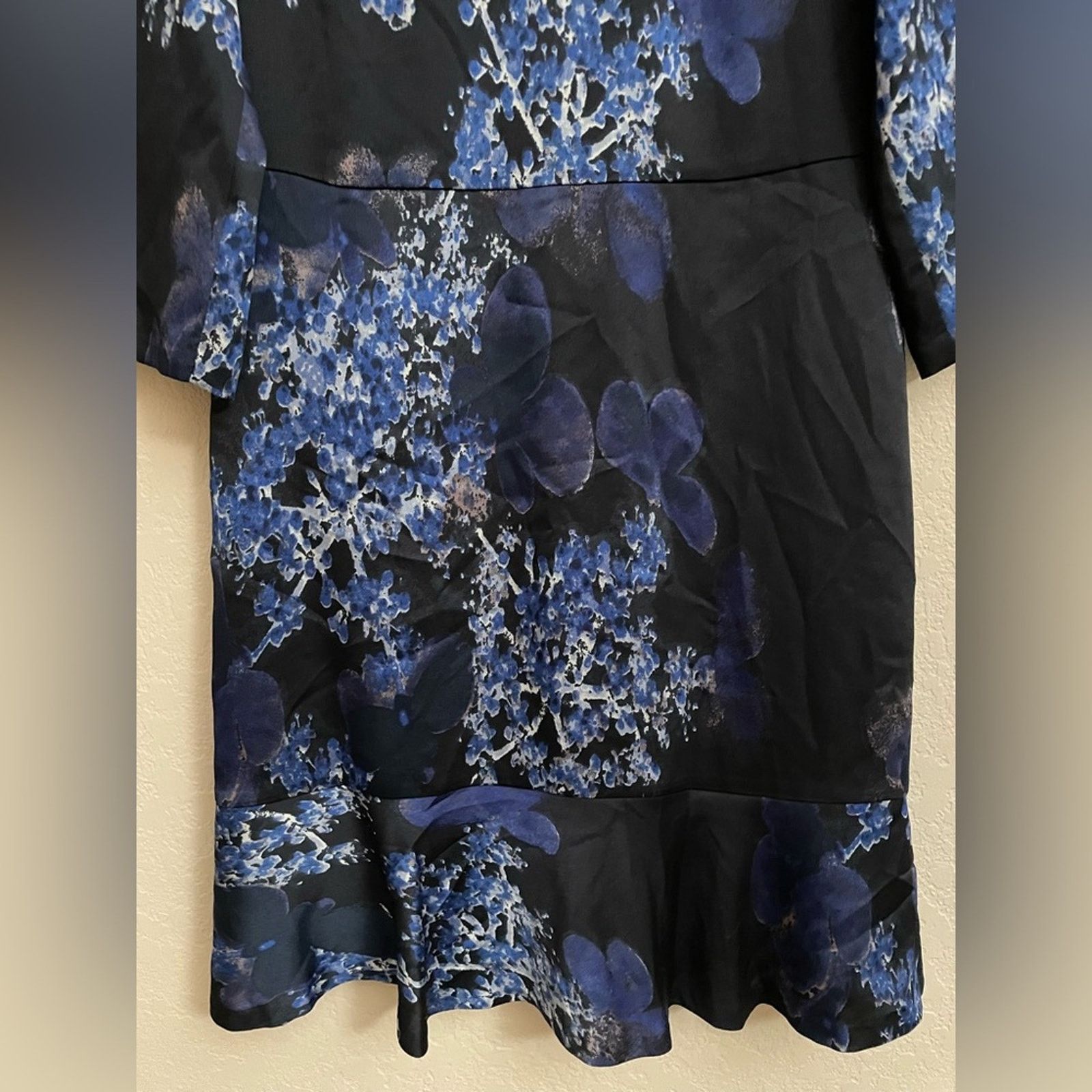 Banana Republic Banana Republic Blue Floral Flounce Dress - Size 6 Size M / US 6-8 / IT 42-44 - 5 Thumbnail