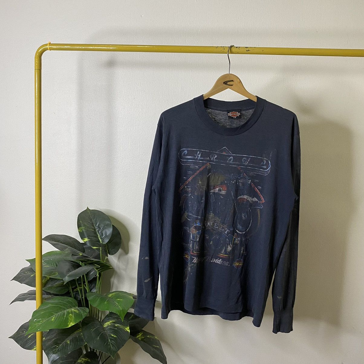 Harley Davidson Vintage 1980s Harley Davidson Faded Black LS Tee Size US L / EU 52-54 / 3 - 1 Thumbnail