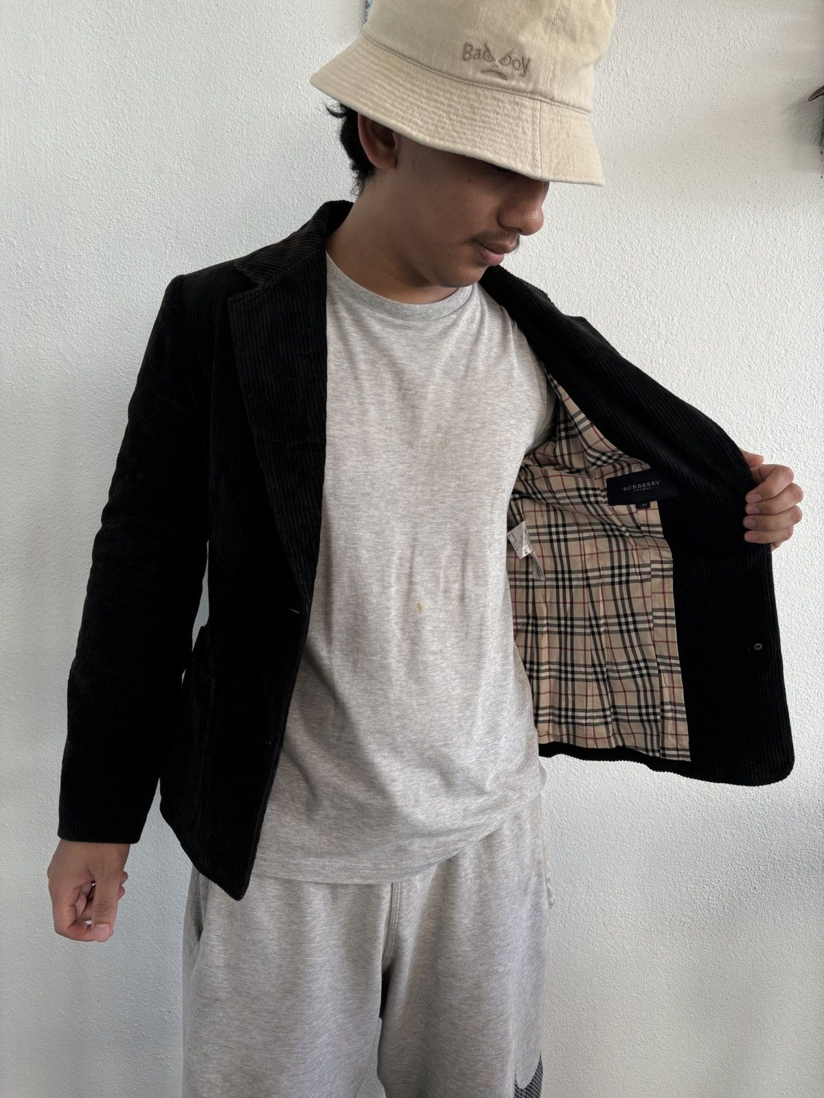 Burberry Vintage Burberry Nova Check Corduroy Jacket Size US S / EU 44-46 / 1 - 3 Thumbnail