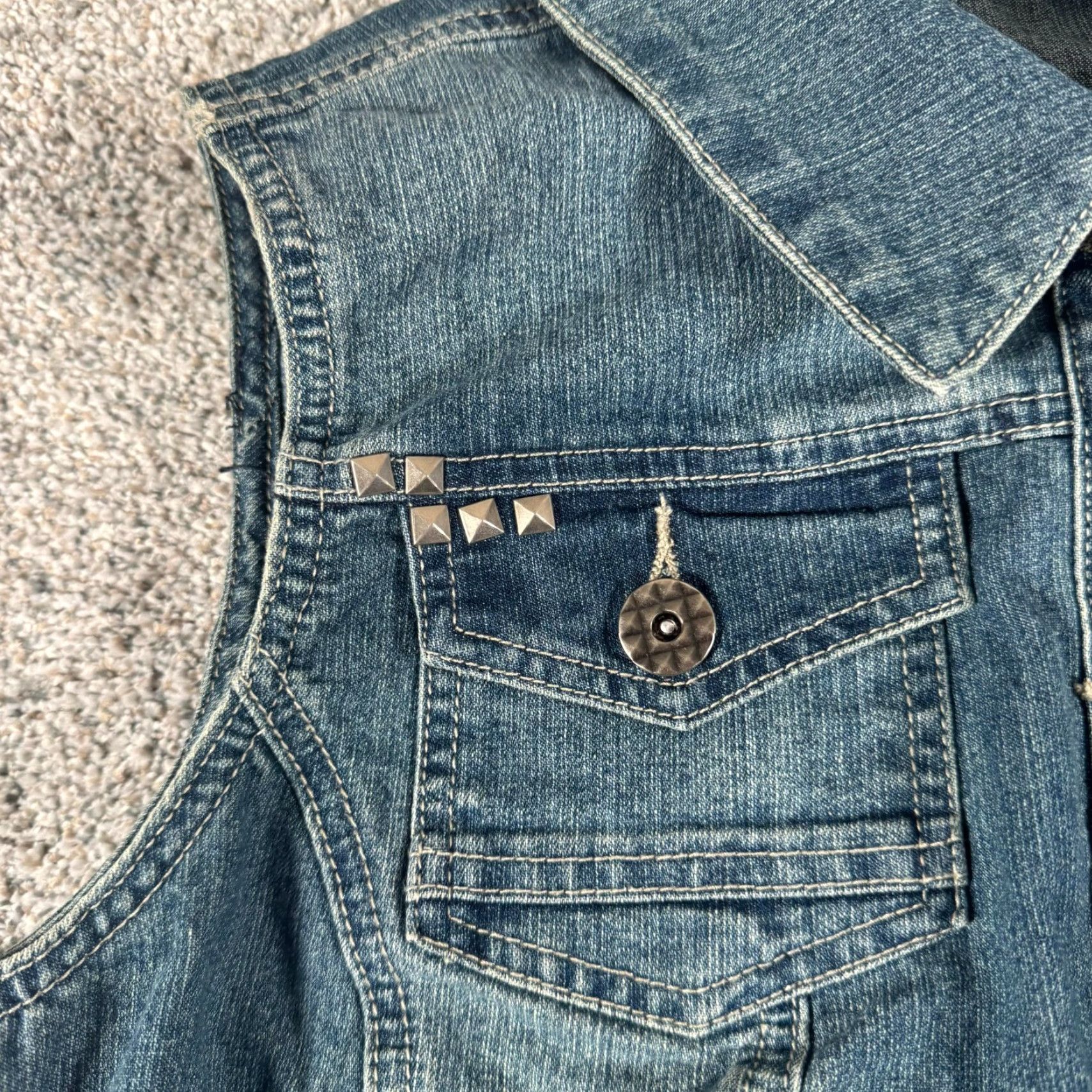 Vintage VINTAGE Cato Vest Denim Biker Grunge Streetwear Womens Large Sleeveless Cotton Blend Studded Pockets 90s Y2K Size L / US 10 / IT 46 - 3 Thumbnail