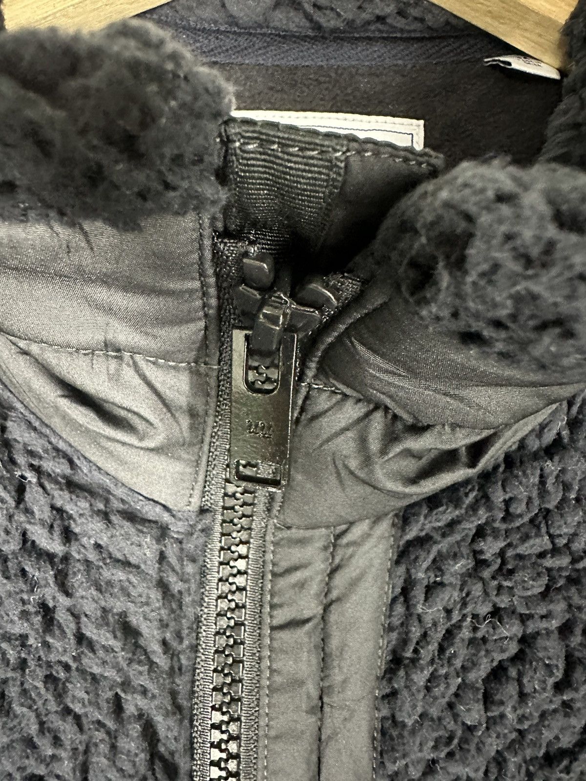 Jun Takahashi × Undercover × Uniqlo Undercover Jun Takahashi Collaboration Fleece Pocket Jacket Size US M / EU 48-50 / 2 - 5 Thumbnail