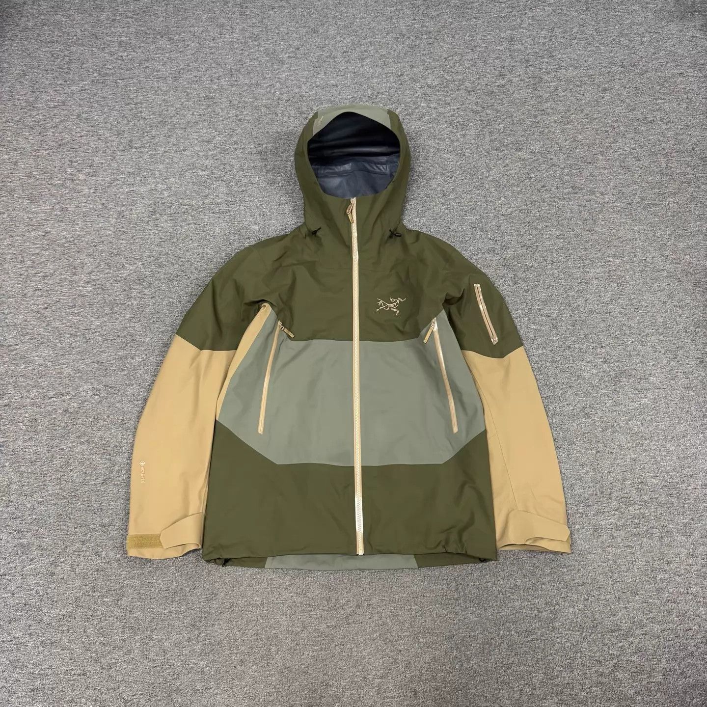 Arc'teryx Arcteryx Sabre Color Blocked Shell Jacket M 99 New Size US M / EU 48-50 / 2 - 1 Thumbnail