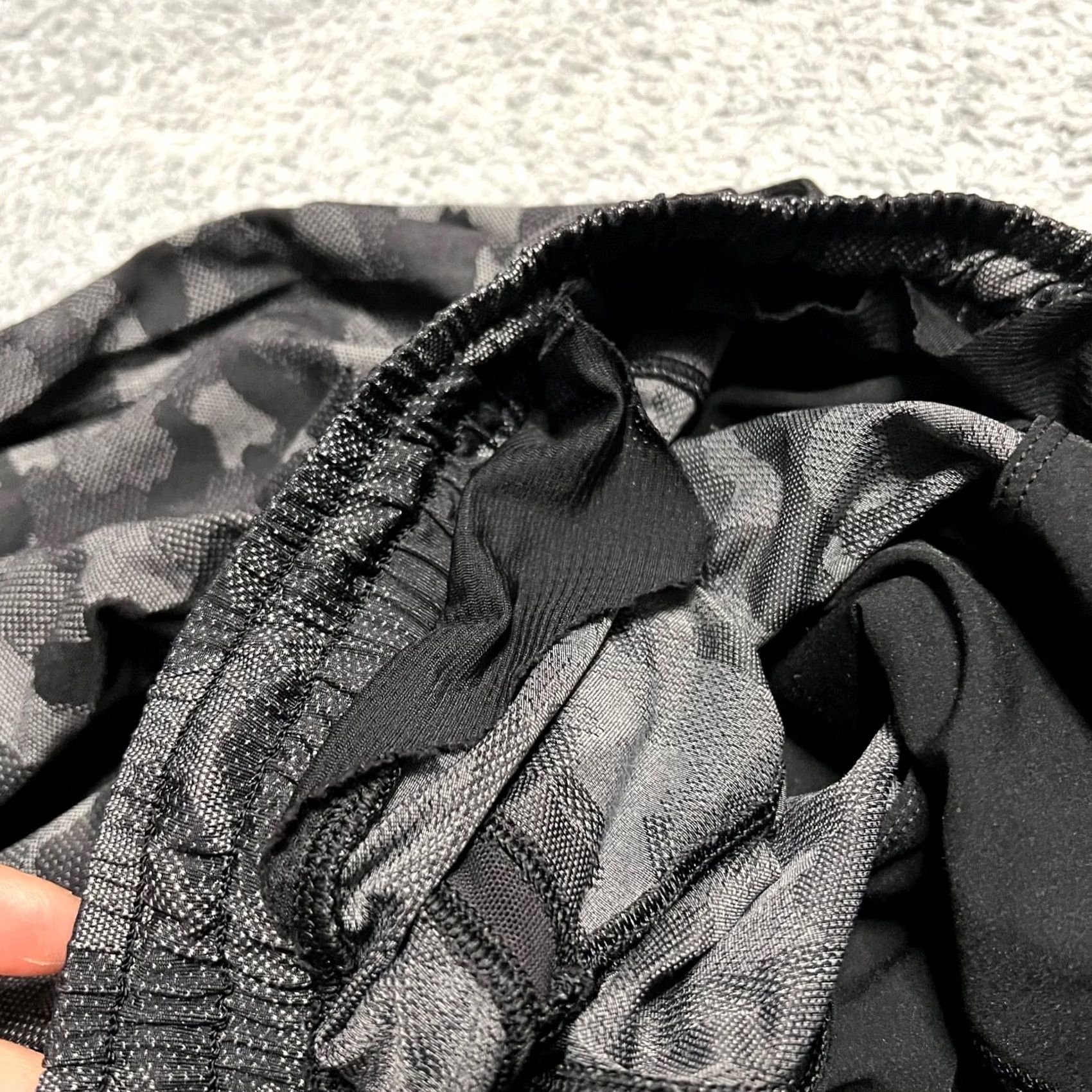 Lululemon Lululemon Shorts Mens M Gray Pace Breaker Camo Running Athletic liner cut out Size US 31 - 5 Thumbnail