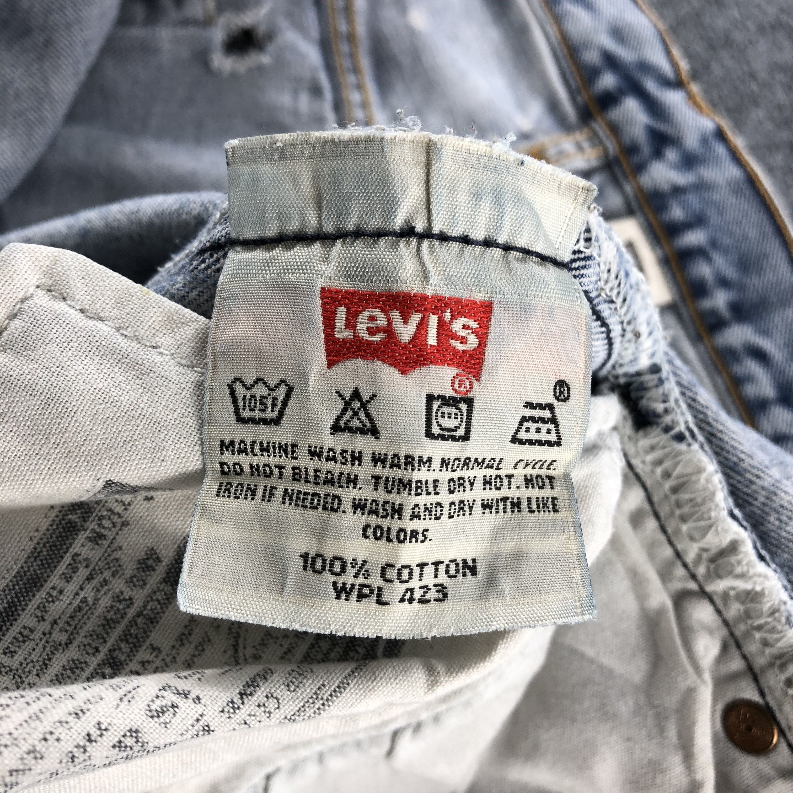 Levi's Vintage 90s Light Wash Levis 501 Distress Jeans-J1274 Size US 37 - 12 Thumbnail