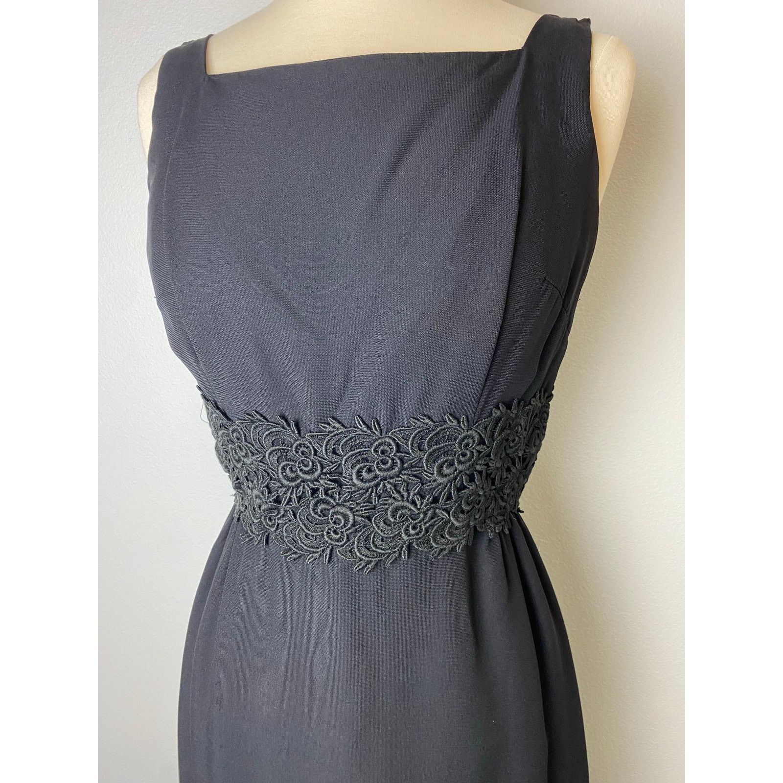 Vintage Vintage 1960 Vicky Vaughn Jr Black Sheath Party Dress, Sz 6 Size M / US 6-8 / IT 42-44 - 3 Thumbnail