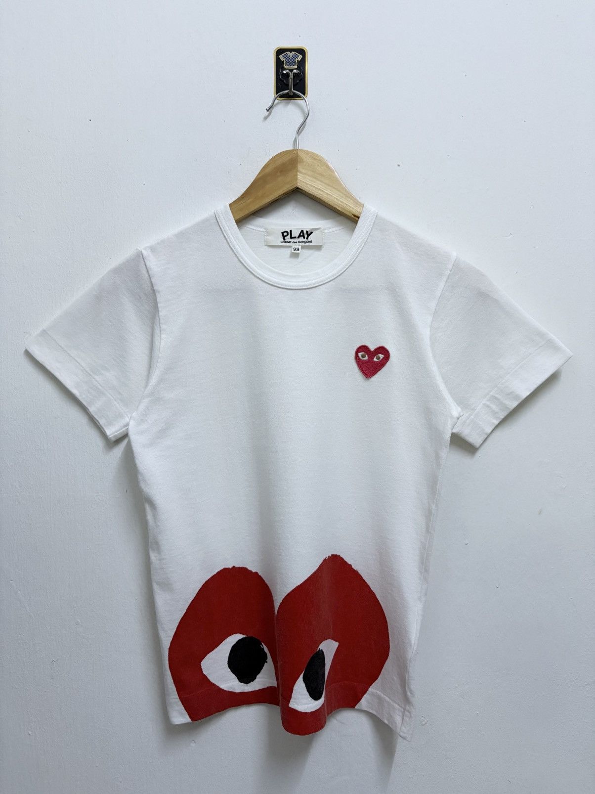 Comme des Garcons PLAY AD2008 Comme des Garcons PLAY Half Heart Down Logo T-Shirt Size XXS / US 00 / IT 34 - 1 Thumbnail