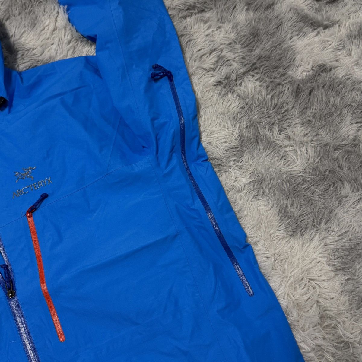 Arc'teryx Arc'teryx GORE-TEX Paclite Shell | Size XL | Blue | Like New Size US XL / EU 56 / 4 - 11 Thumbnail