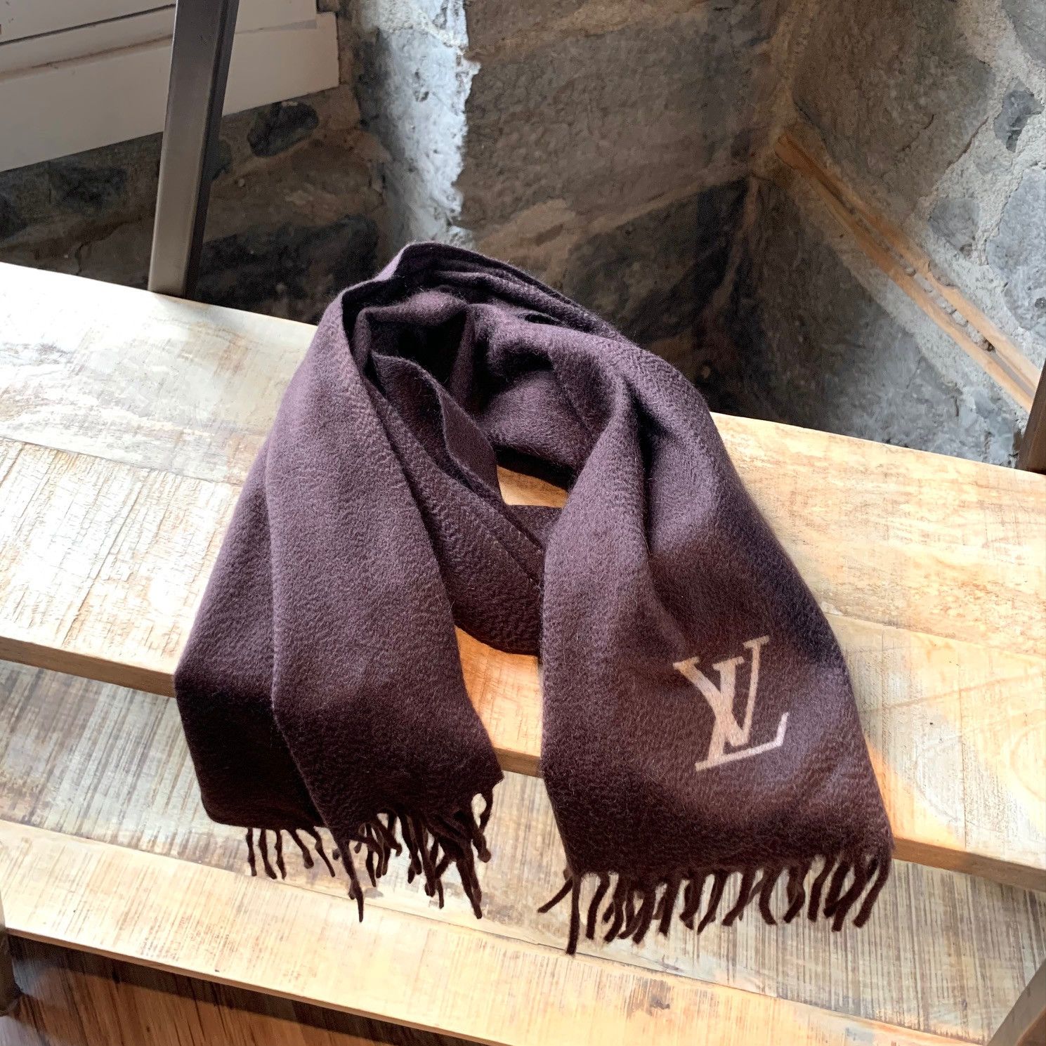 Louis Vuitton Louis Vuitton Brown Cashmere Logo Fringed Scarf Size ONE SIZE - 1 Thumbnail