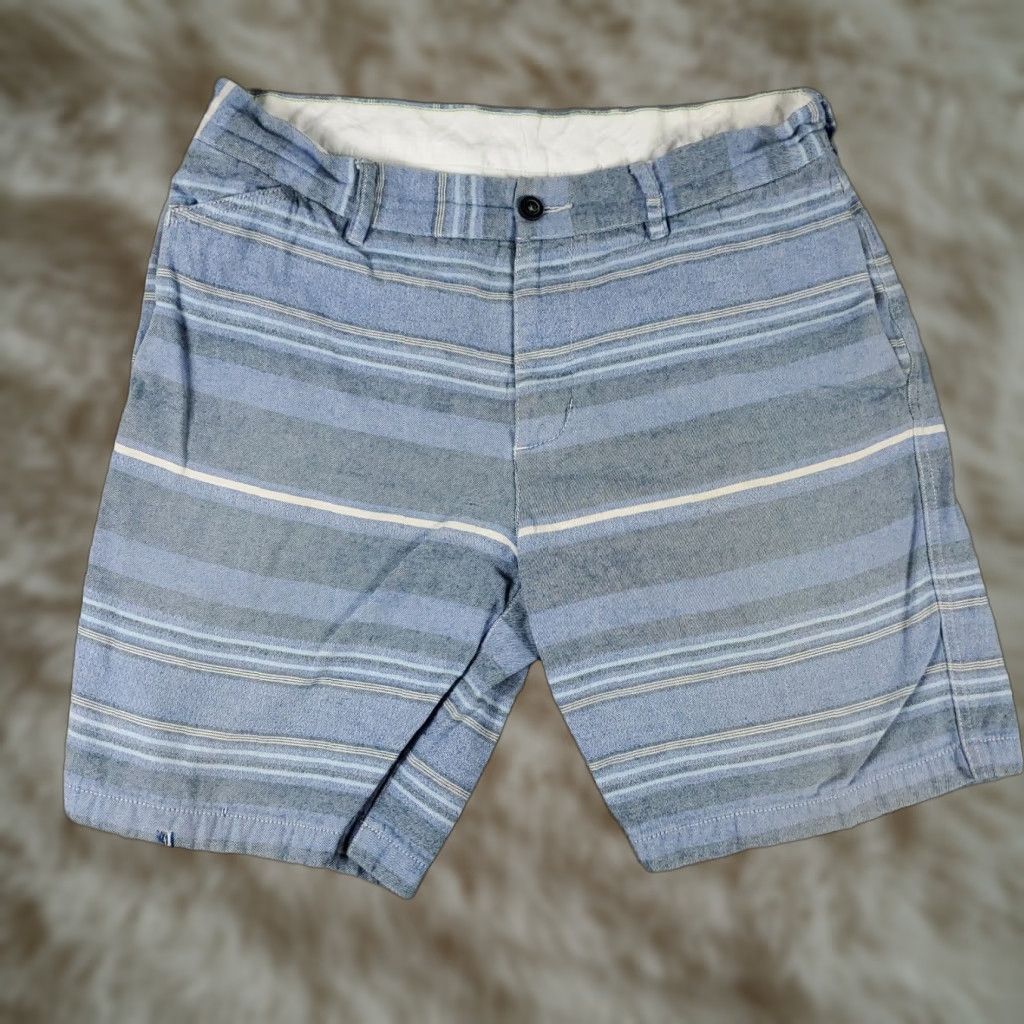 Tommy Bahama VINTAGE Tommy Bahama Shorts Men Size 34 Blue Striped Chino Flat Front Cotton Casual Size US 34 / EU 50 - 1 Thumbnail