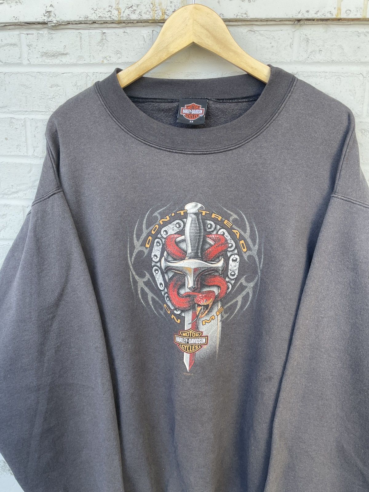 Harley Davidson Faded Harley Davidson Tribal Snake Crewneck Size US XXL / EU 58 / 5 - 3 Thumbnail