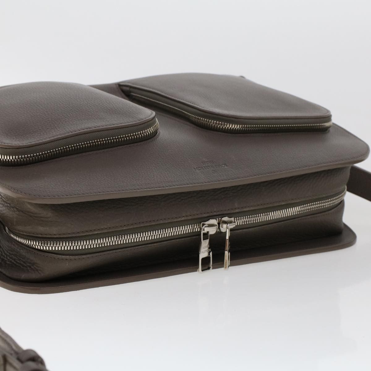 Louis Vuitton LOUIS VUITTON Naxos Shoulder Bag Leather Gray Size ONE SIZE - 6 Thumbnail