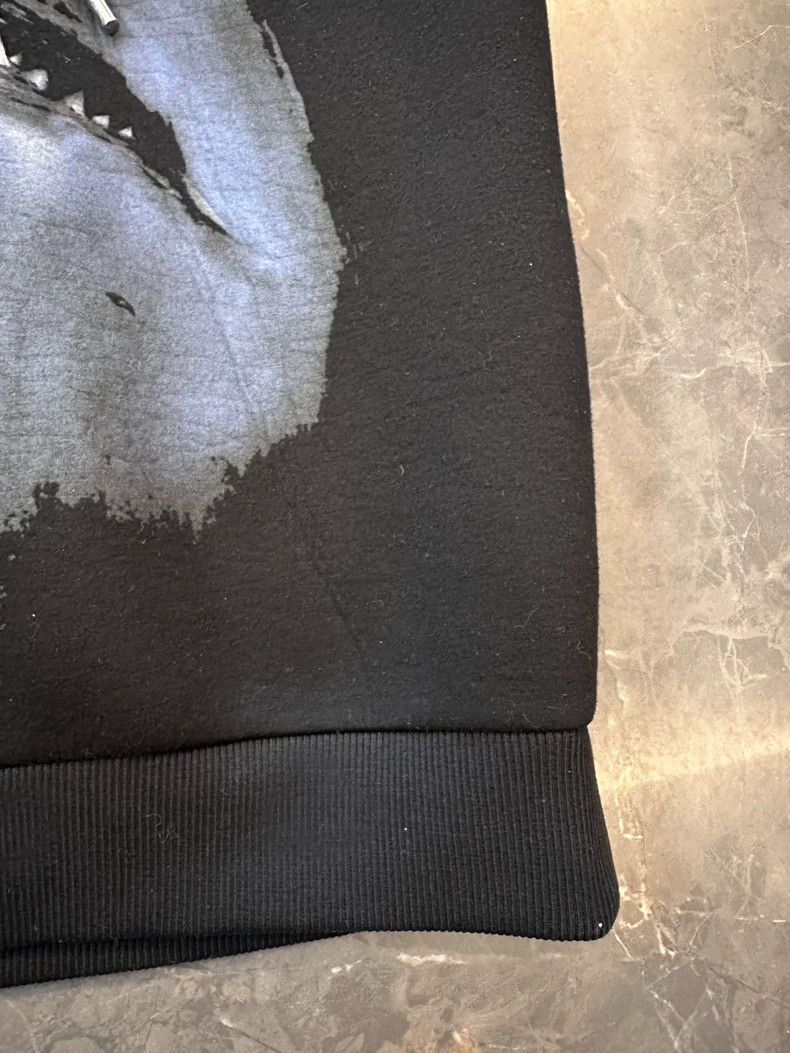 Givenchy Givenchy Space Cotton Shark Hoodie with Hood S Size Size US S / EU 44-46 / 1 - 7 Thumbnail