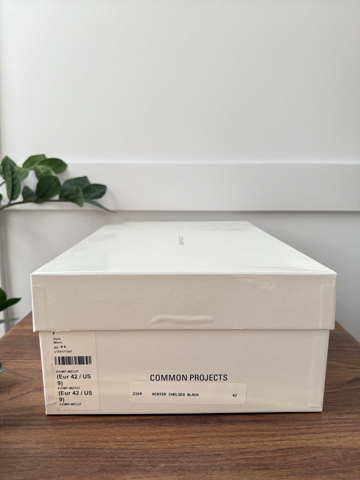 Common Projects Black Winter Chelsea Boots Size US 9 / EU 42 - 11 Thumbnail