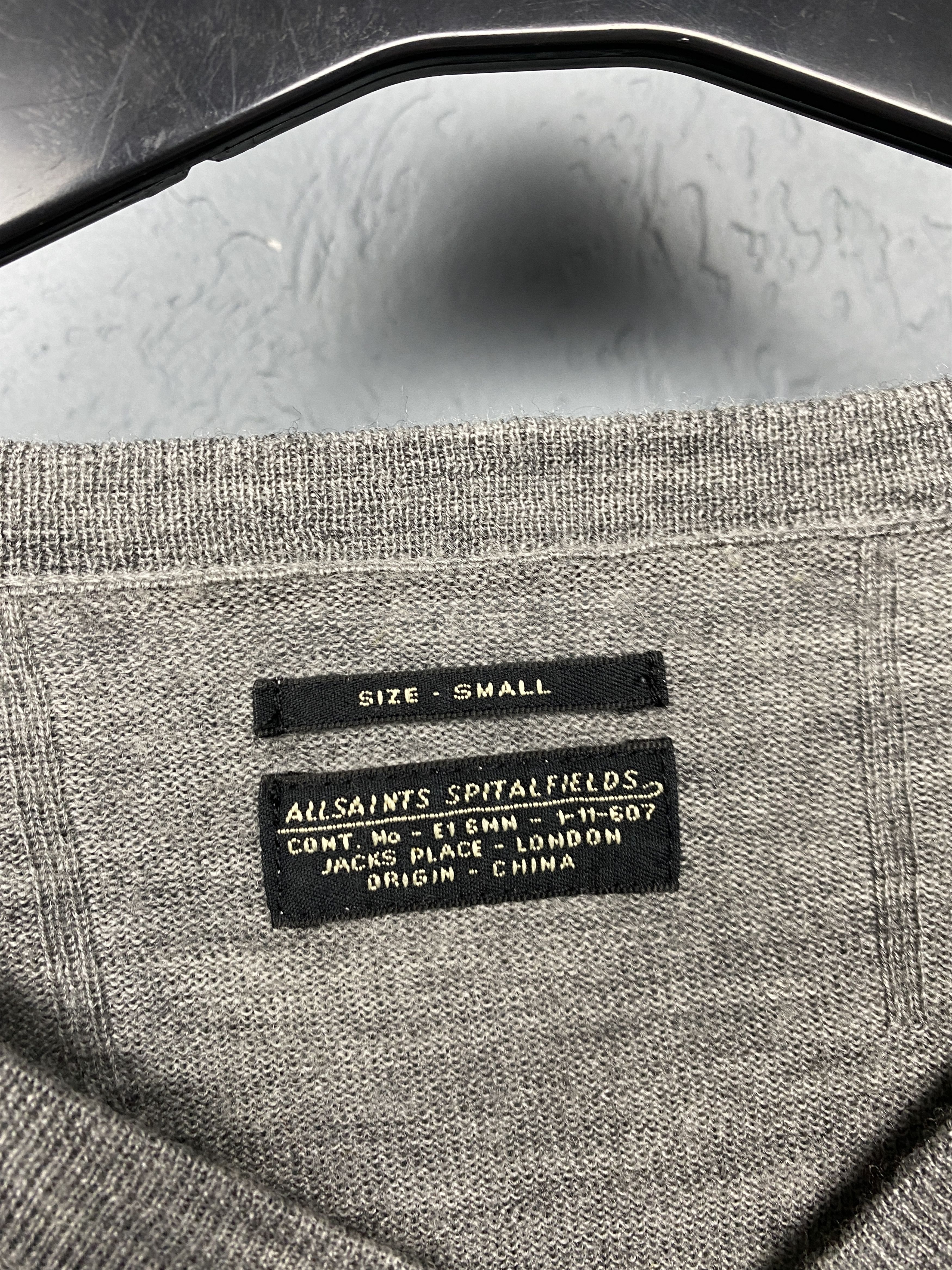 Allsaints Allsaints Mens V-Neck Merino Wool Knit Sweater Size US S / EU 44-46 / 1 - 4 Thumbnail