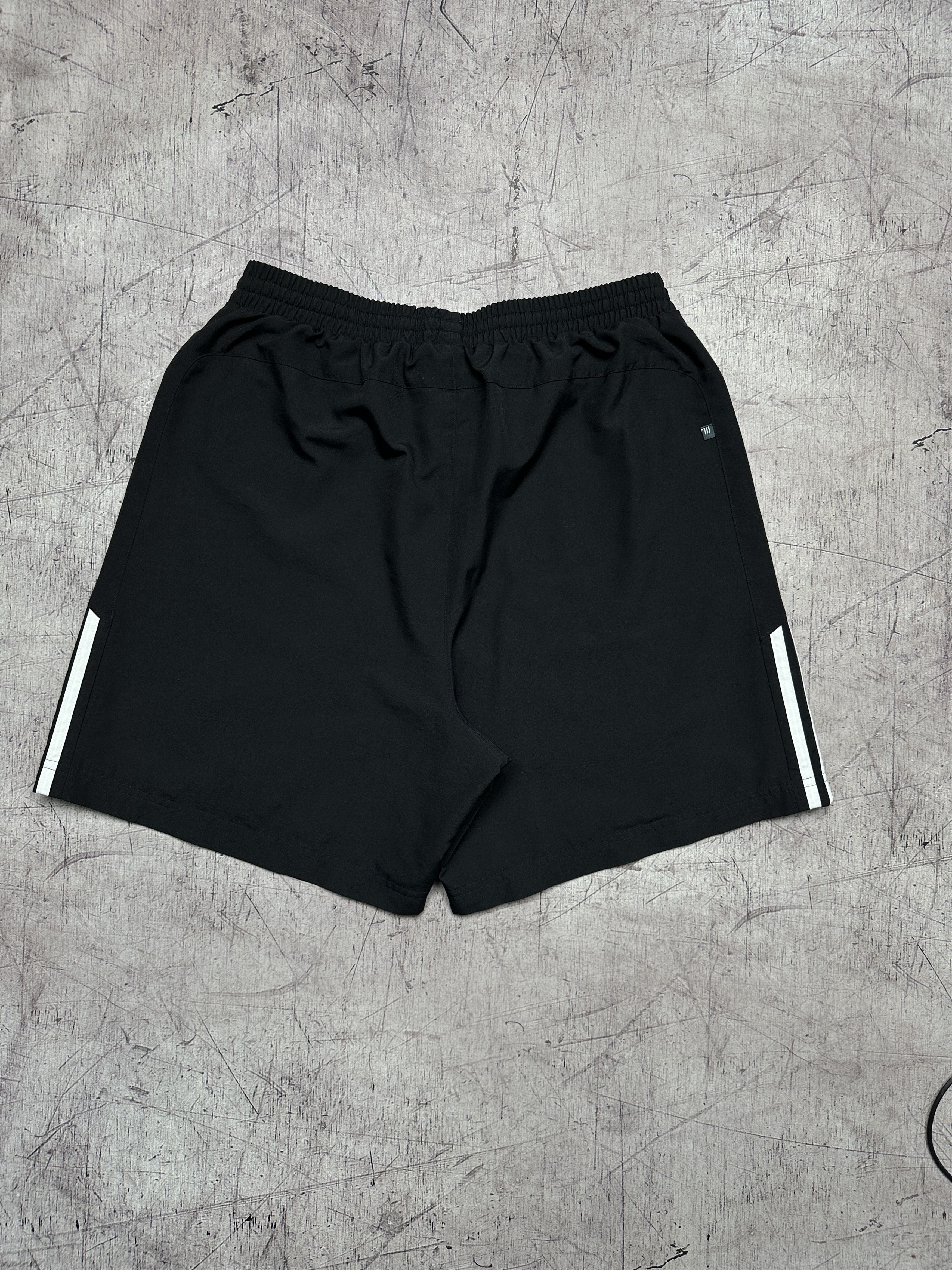 Adidas Adidas Vintage Mens Shorts Size US 32 / EU 48 - 8 Thumbnail