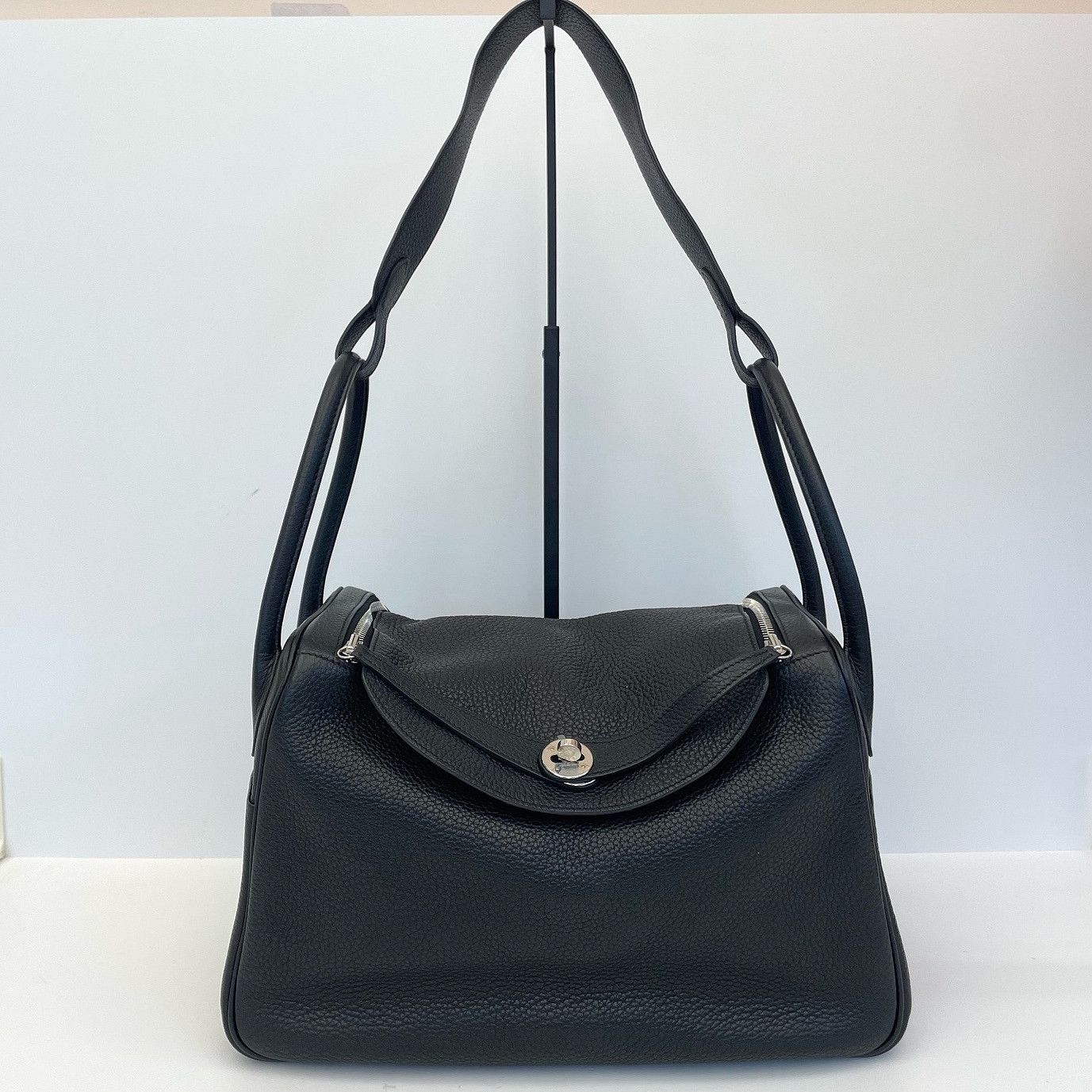 Hermes Hermès Lindy 34 Taurillon Clemence Leather Handle Bag Size ONE SIZE - 1 Thumbnail