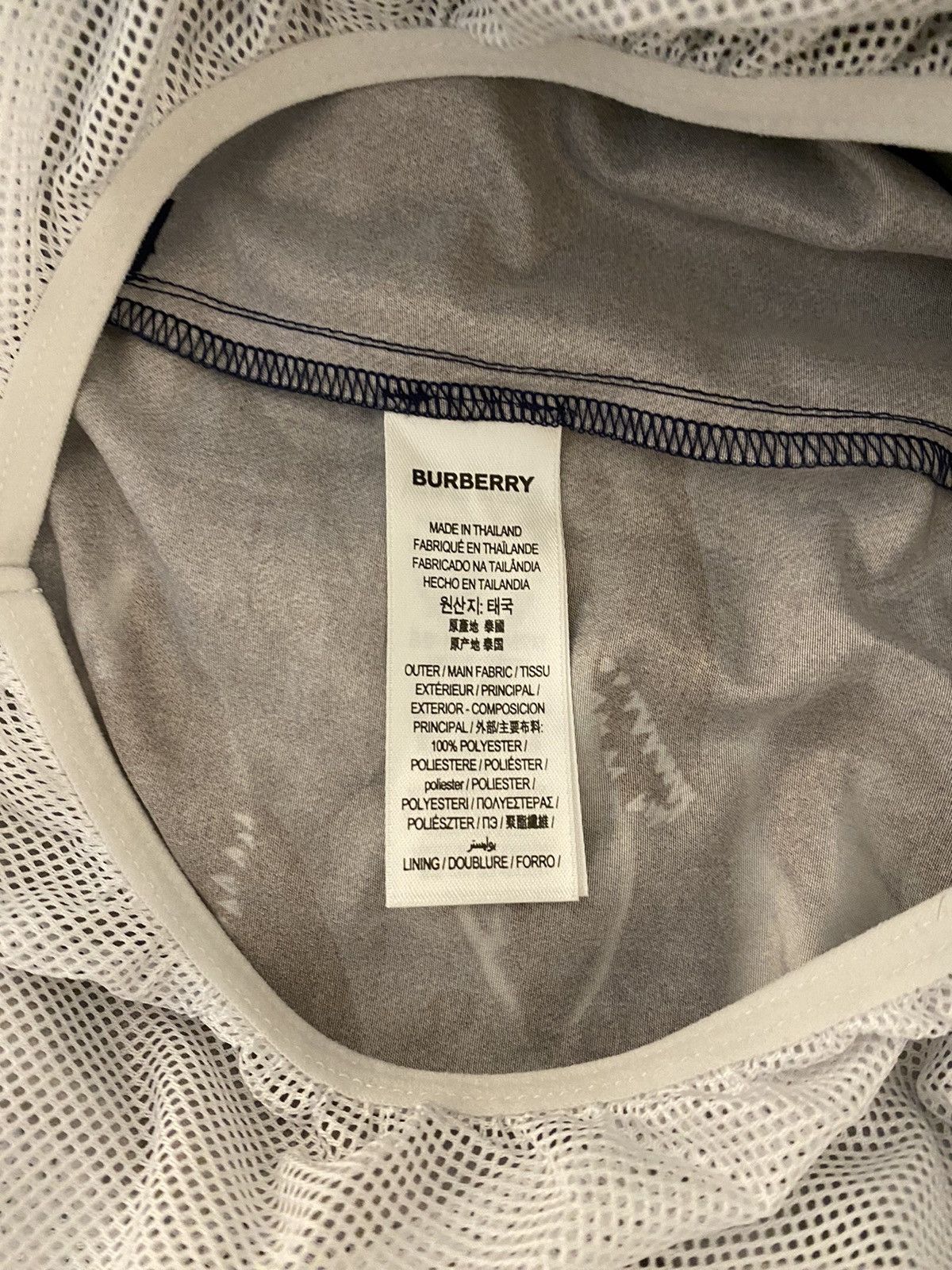 Burberry Burberry Shark Print Swim Shorts XL Size US 38 / EU 54 - 9 Thumbnail