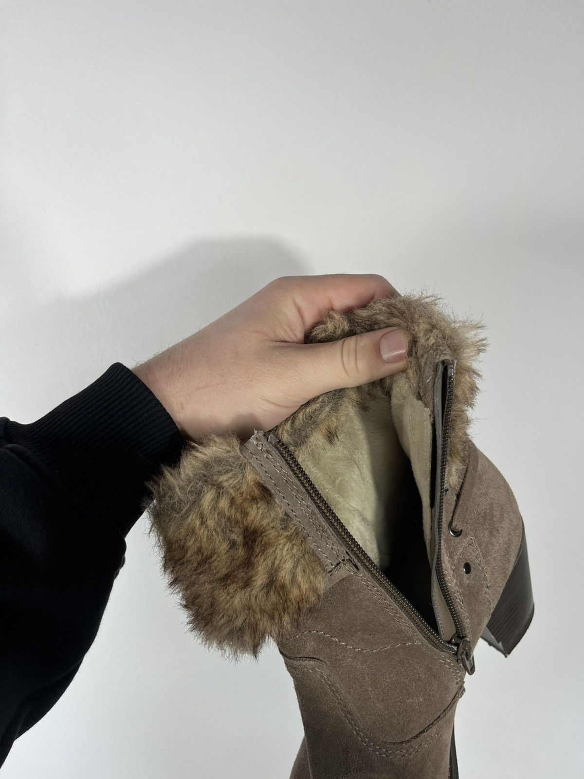 Other Womens Brown Suede Fur Cuff Ankle Boots Lace Up Side Zip 40 Size US 9 / IT 39 - 13 Thumbnail