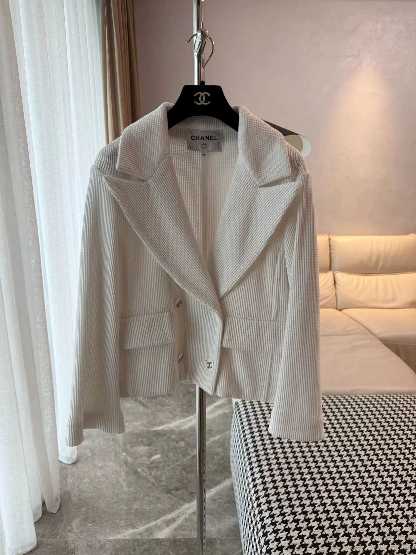 Chanel Chanel Waffle Double-Breasted Relaxed Jacket FR 36 Size XS / US 0-2 / IT 36-38 - 1 Thumbnail